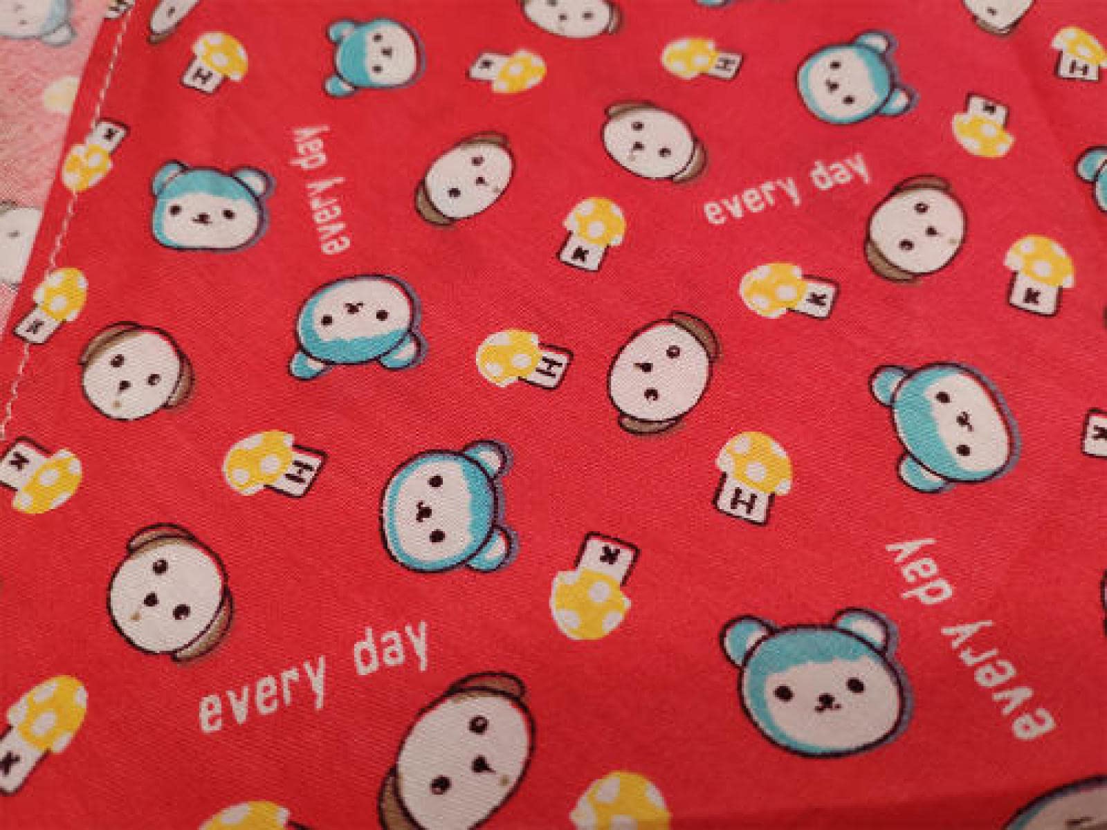 Bandanas pour chiens de compagnie, bandanas pour chiens, nouveaux motifs mixtes, bavoirs mignons, écharpes, bandana réglable en coton, accessoires pour animaux domestiques, 100 pièces, taille M