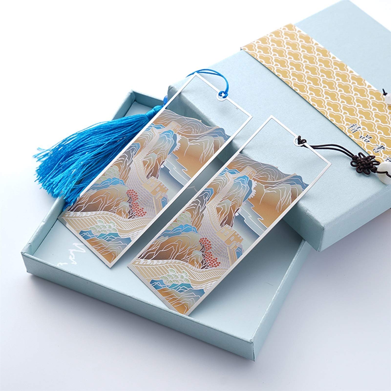 Bookmark en métal avec pompon et pendentif créatif pour livre