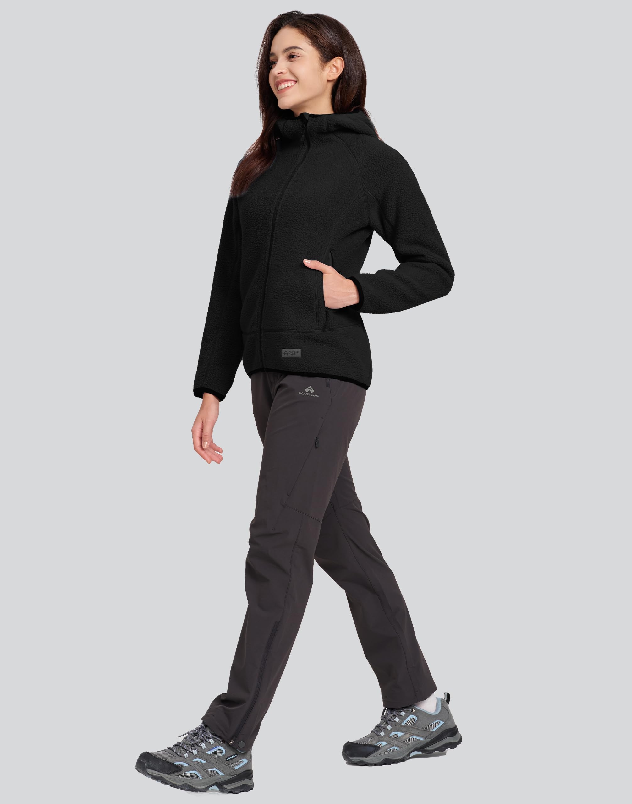 Pioneer Camp Giacca da donna in pile con cappuccio, tripla isolazione, tasche laterali, orlo elasticizzato per escursioni, campeggio