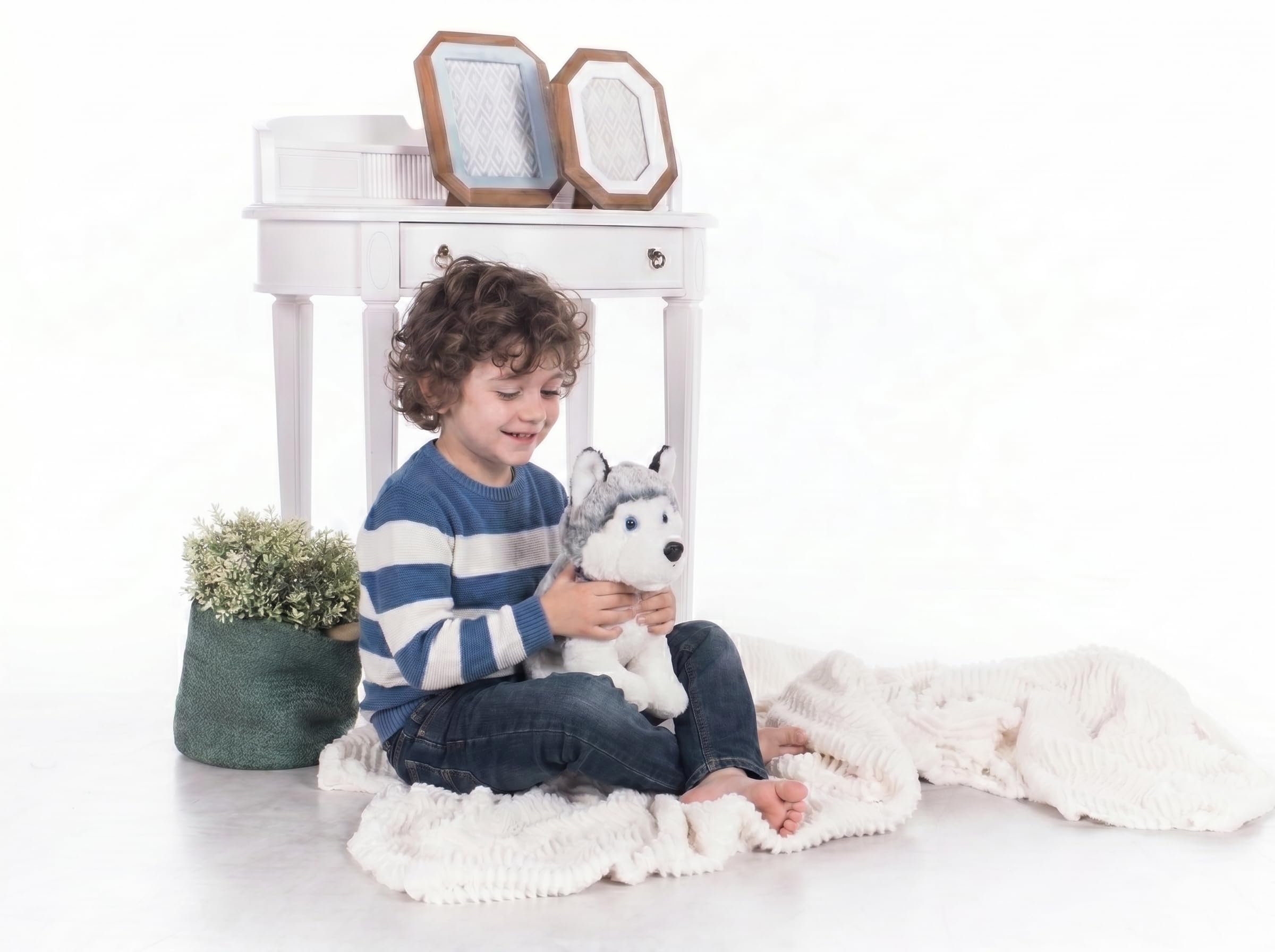 Bouillotte Micro-Onde Peluche (23 cm) - Doux et Chaud, Idéal pour Soulager les Coliques chez les Bébés - Husky en Peluche à Câliner et à Embrasser - Bouillotte Doudou - Sachet de Graines Amovible