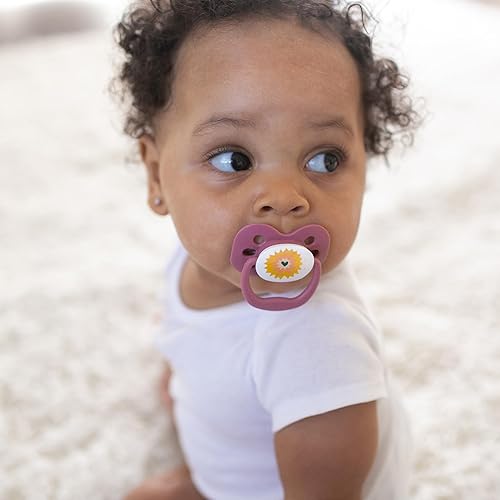 Miniatura 20 de Dr. Brown's Advantage Chupete para bebé, chupete totalmente simétrico con bombilla de silicona suave, amor de lavanda, 0.0-19.7 ft, sin BPA, paquete