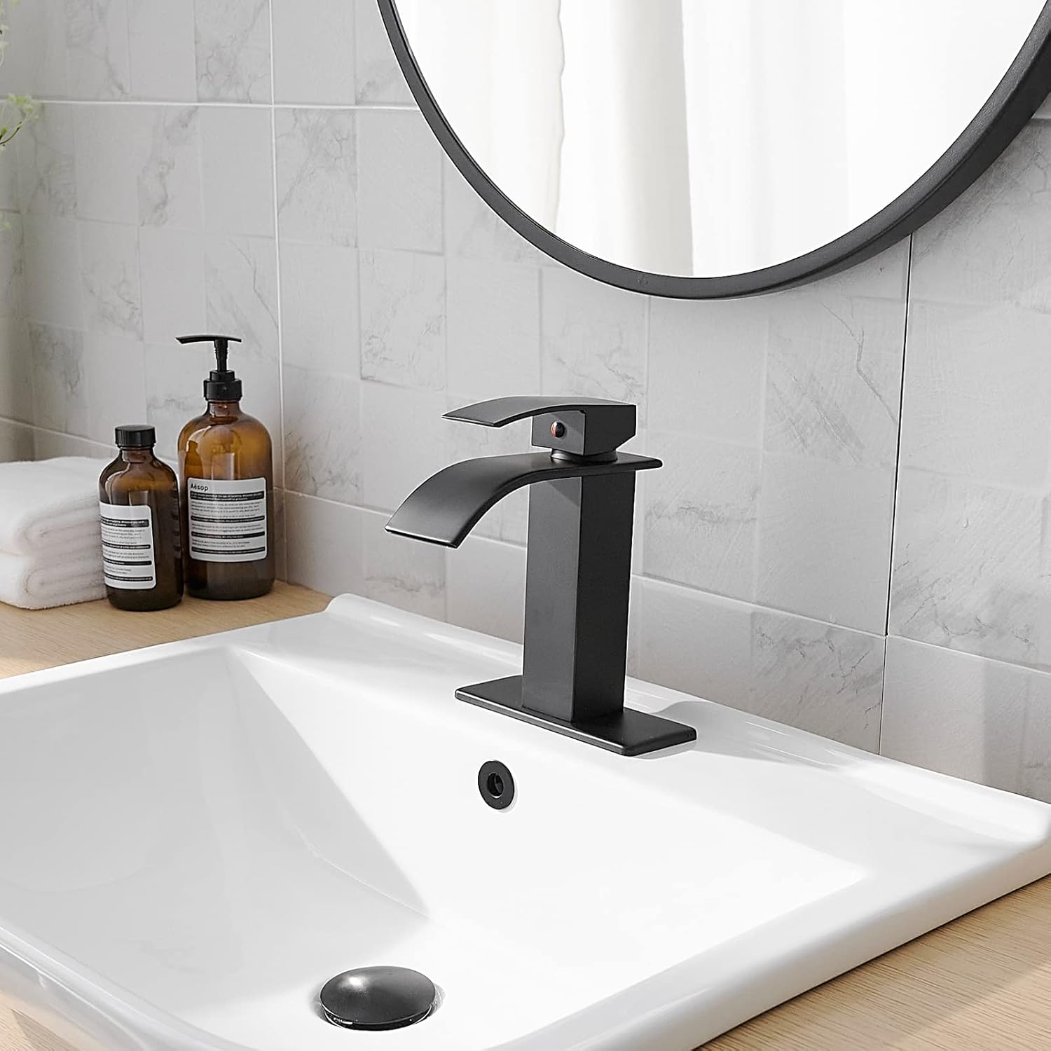 Matte Black Waterfall Bathroom Faucet Single Hole Single Handle Bathroom Sink Faucet with Pop Up Drain Modern Faucets for Lavatory Vanity Sink 1 or 3 Hole Deck Mount