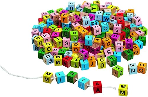 Goki Cubos de letras con perforación para enhebrar en una cuerda