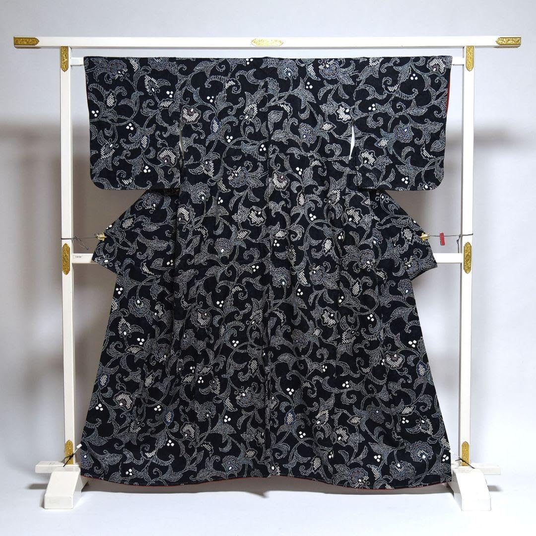 ち★美品★ 振袖&長襦袢セット　正絹　織柄無地　花紋刺繍　身丈162センチ 振袖&長襦袢セット 正絹 織柄無地 花紋刺繍 身丈162センチ