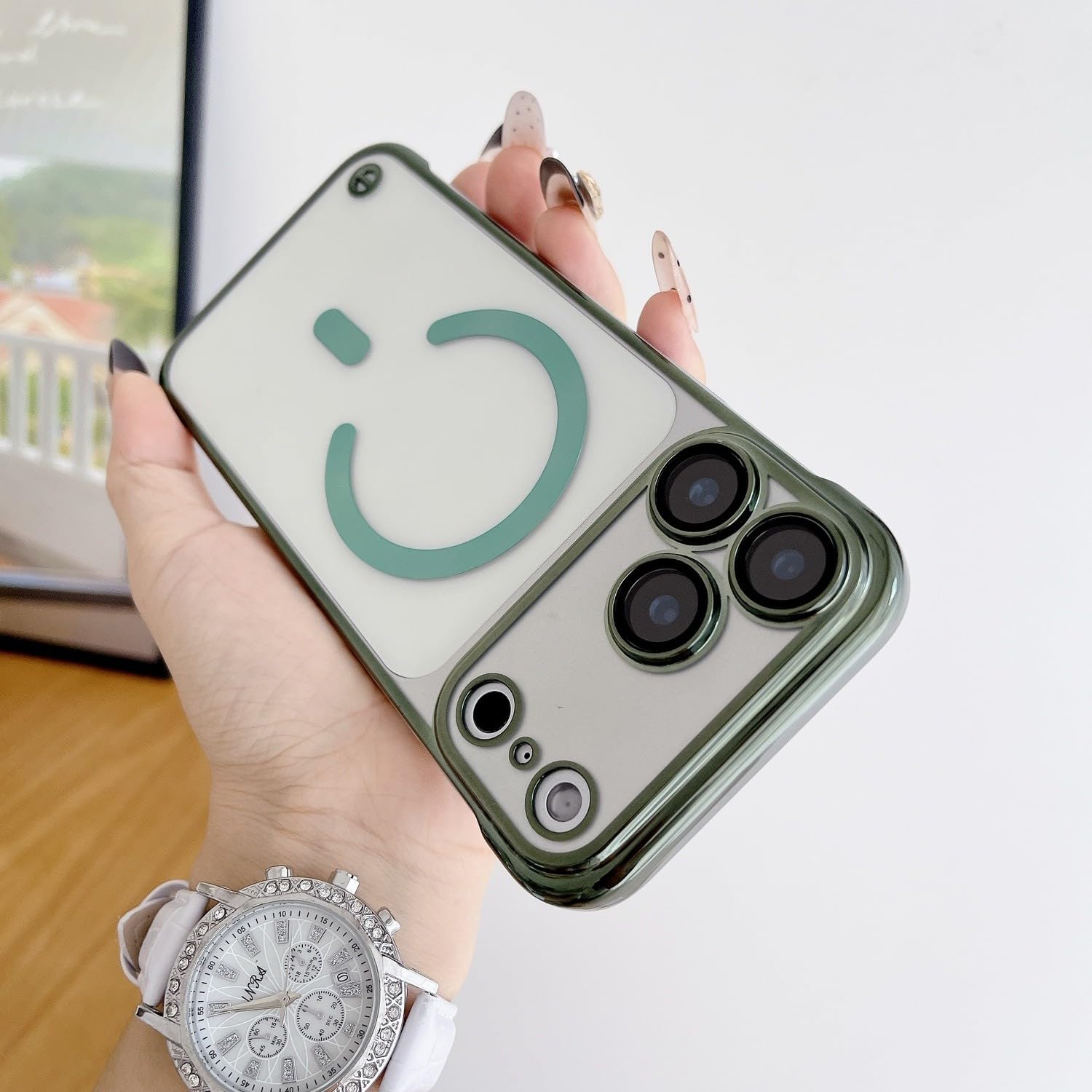 Étui iPhone 16 Plus sans cadre résout le problème de surchauffe vert