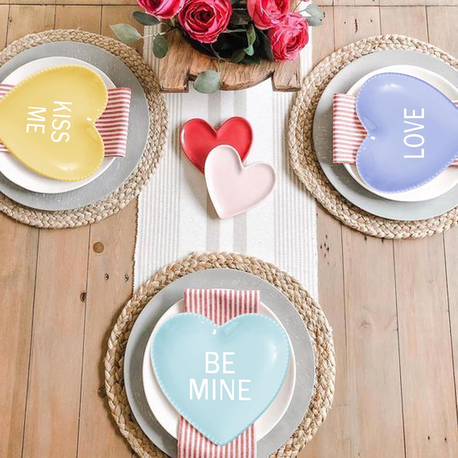 FYSUIMU 4Pcs Valentine's Day Heart Plates Ceramic Plate Pastel Conversation Heart Dinner Plate for Valentine Party Wedding Anniversary Table Decor