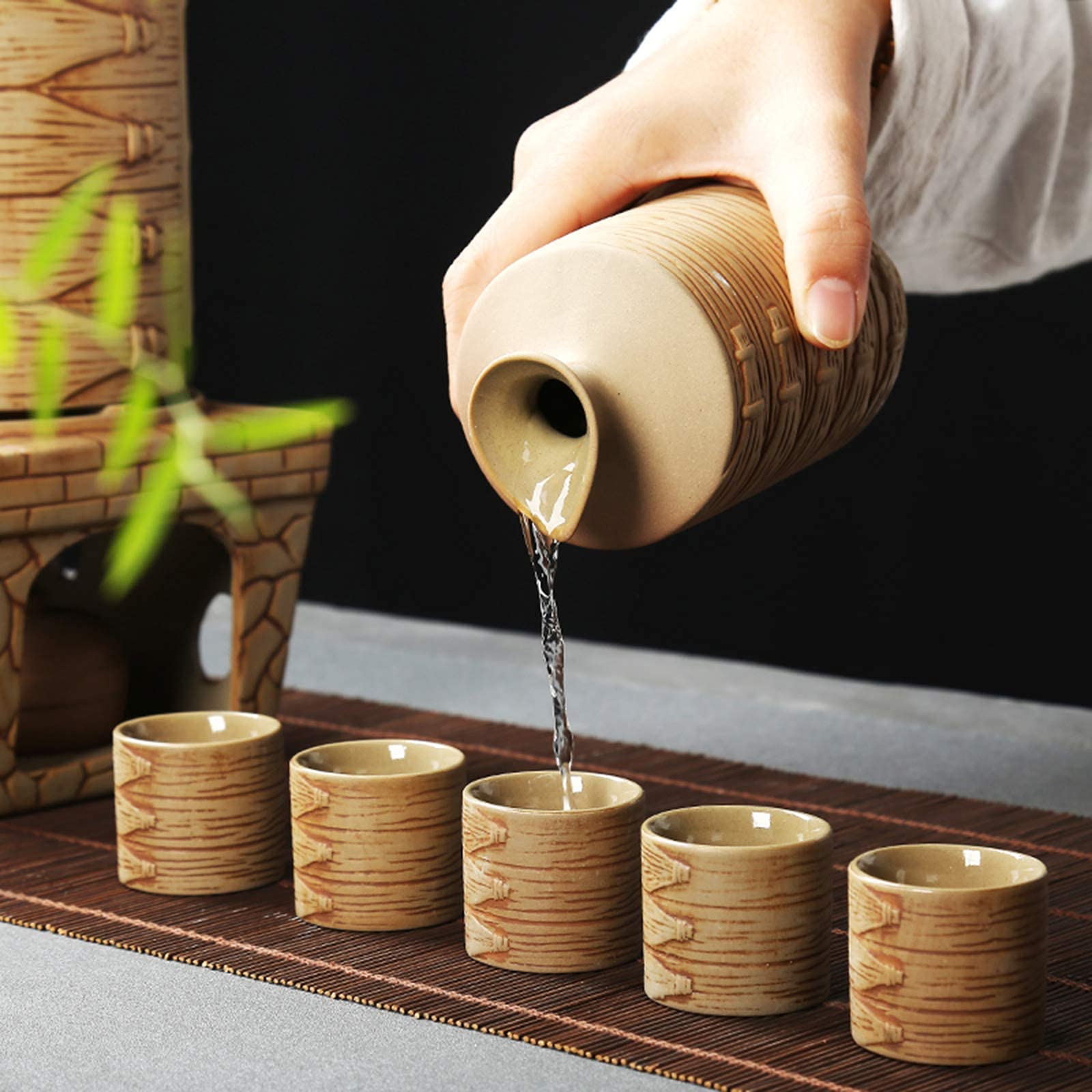 Nuovo Set da Sakè da 9 Pezzi, Set da Sakè in Ceramica Giapponese con Teiera E Fornello A Candela, per tè Freddo/Caldo/Shochu/tè, Il Miglior Regalo per Familiari E Amici, Nero, Stoviglie