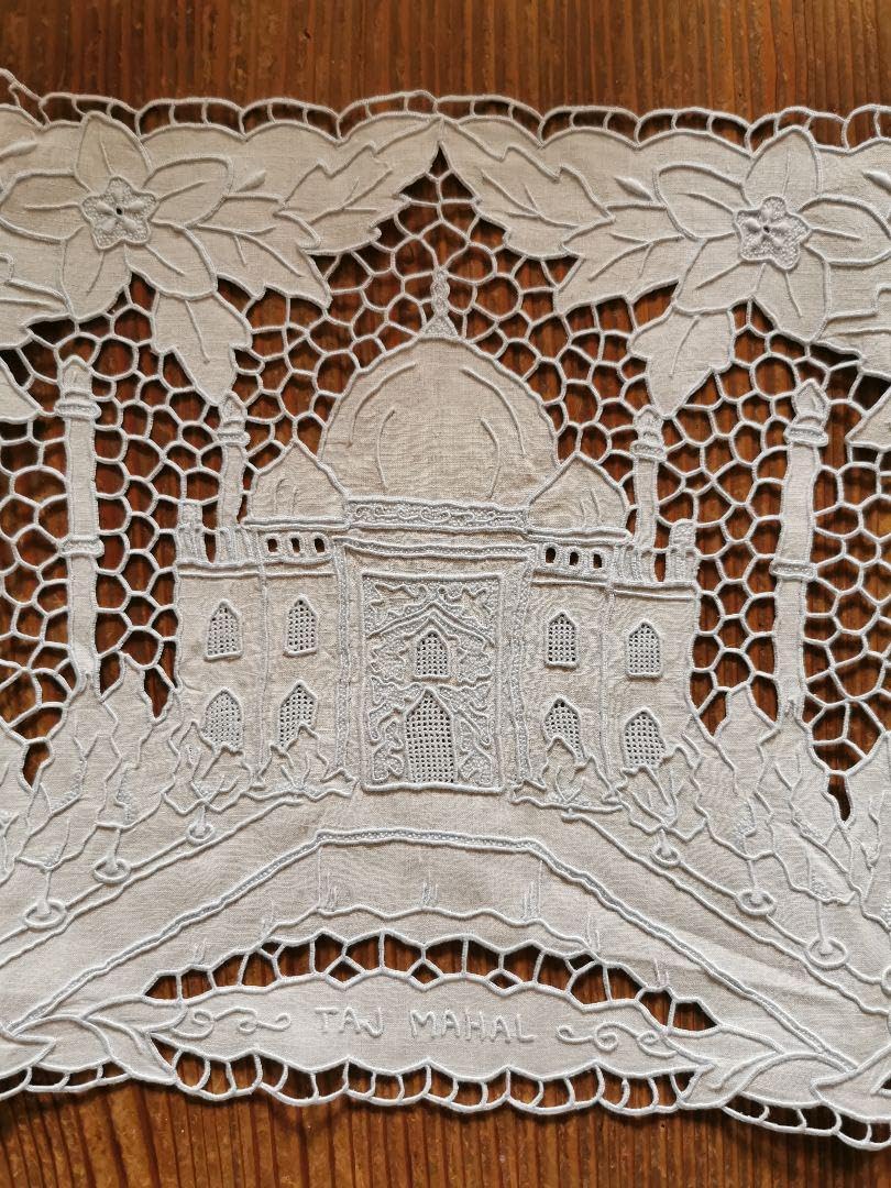 Amazon.co.jp: アンティークレース刺繍ランナー タージマハル