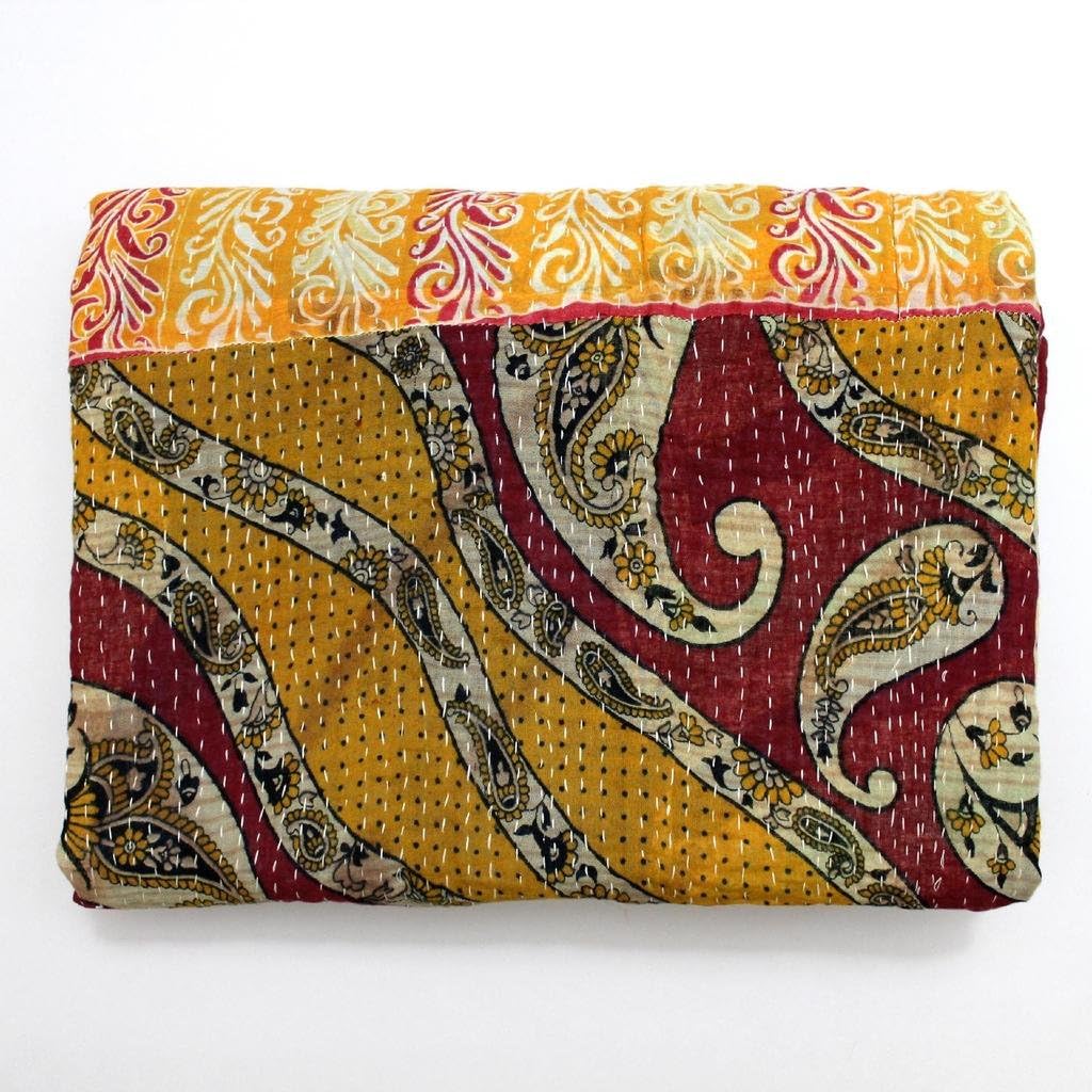 Vintage Throw Kantha Quilt Indian Handmade Bohemian Bedspread Reversible Cotton Ethnic Sari Fabric Embroidered Bedding Blanket Gudari
