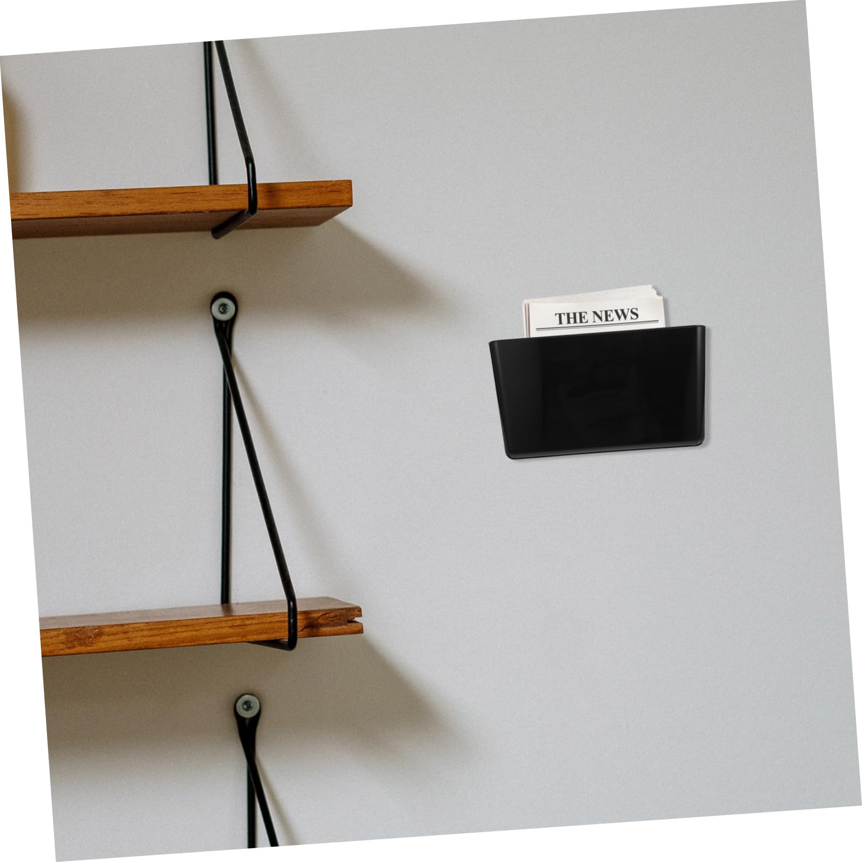 Porta Documenti da Parete in Plastica Resistente Organizer File Holder Multiuso per Ufficio e Casa Supporto Riviste e Cartelle Compatto Murale Ordinato e Pratico