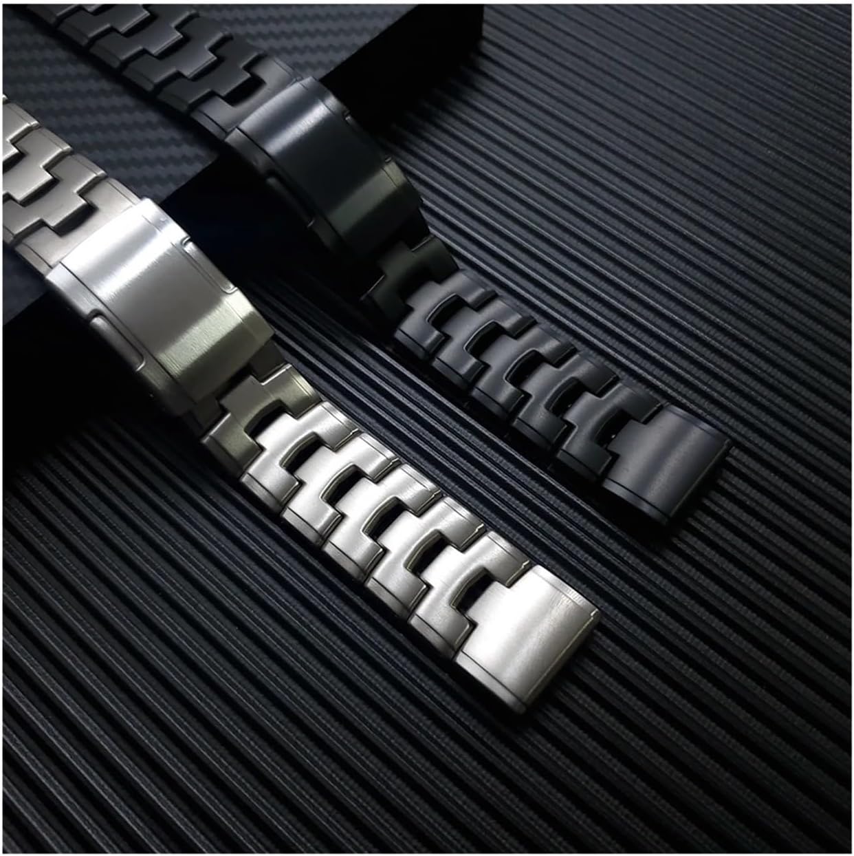 本日午前終了新品同様 GARMIN純正 22mm QuickFit チタンバンド GARMIN QUICKFIT 22mm 純正チタンバンド Titanium - メルカリ