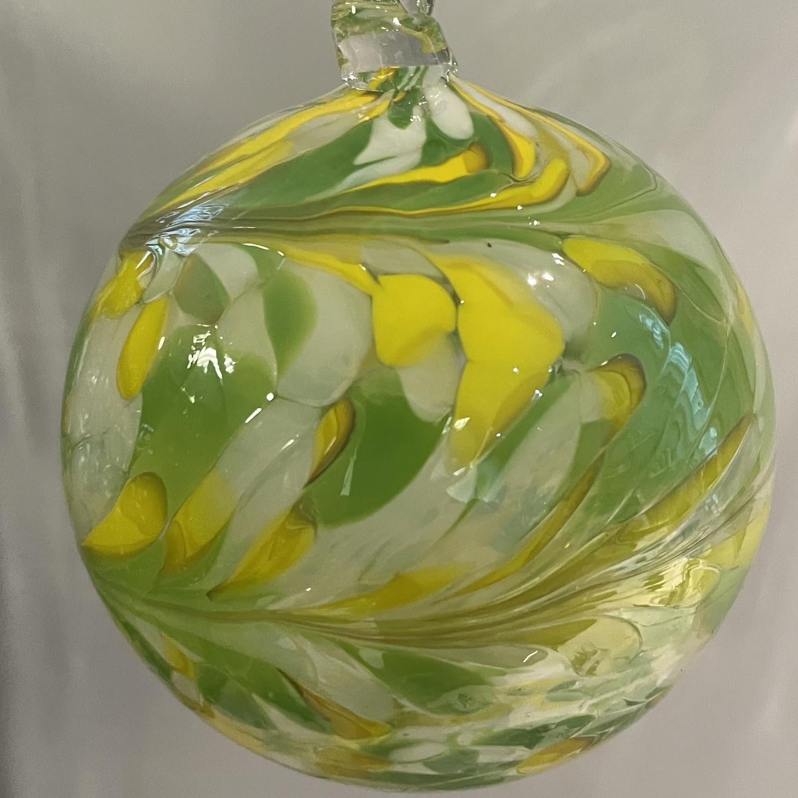 Kugel zum hängen Bunte Glaskugel Ornament grün gelb klar Fenster Dekoration mundgeblasenes Kristallglas Durchmesser ca. 8 cm Oberstdorfer