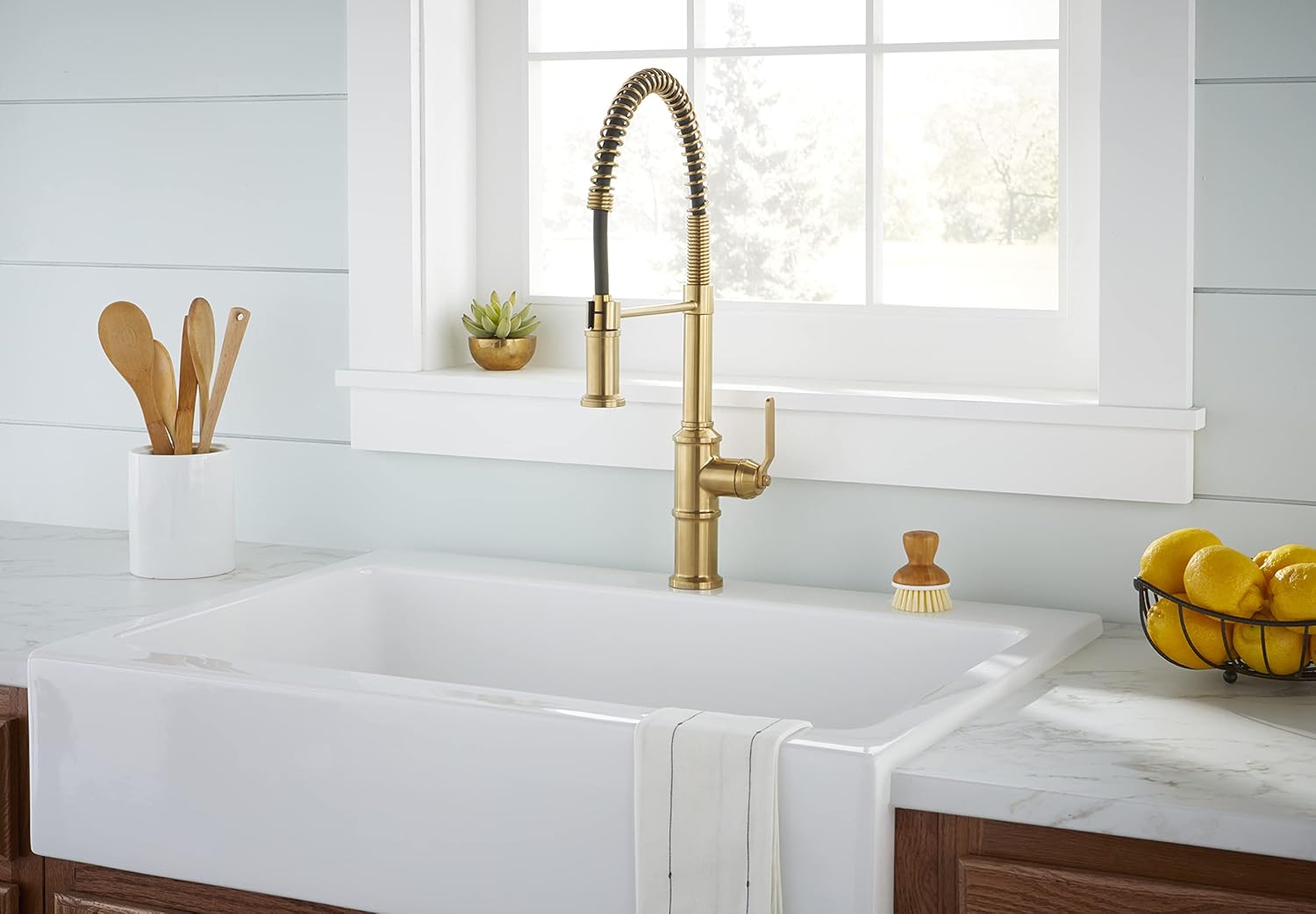 Gerber Plumbing Kinzie Pre-Rinse Kitchen Faucet
