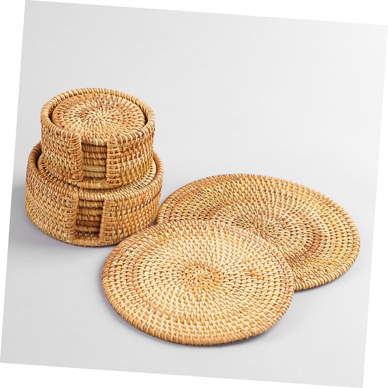Amosfun 12 STK Untersetzer aus Holz Korbuntersetzer rund Getränkeuntersetzer aus Seegras Tassenuntersetzer aus Rattan Untersetzer für Getränke Kork Tischsets Teetassenpads Hölzern