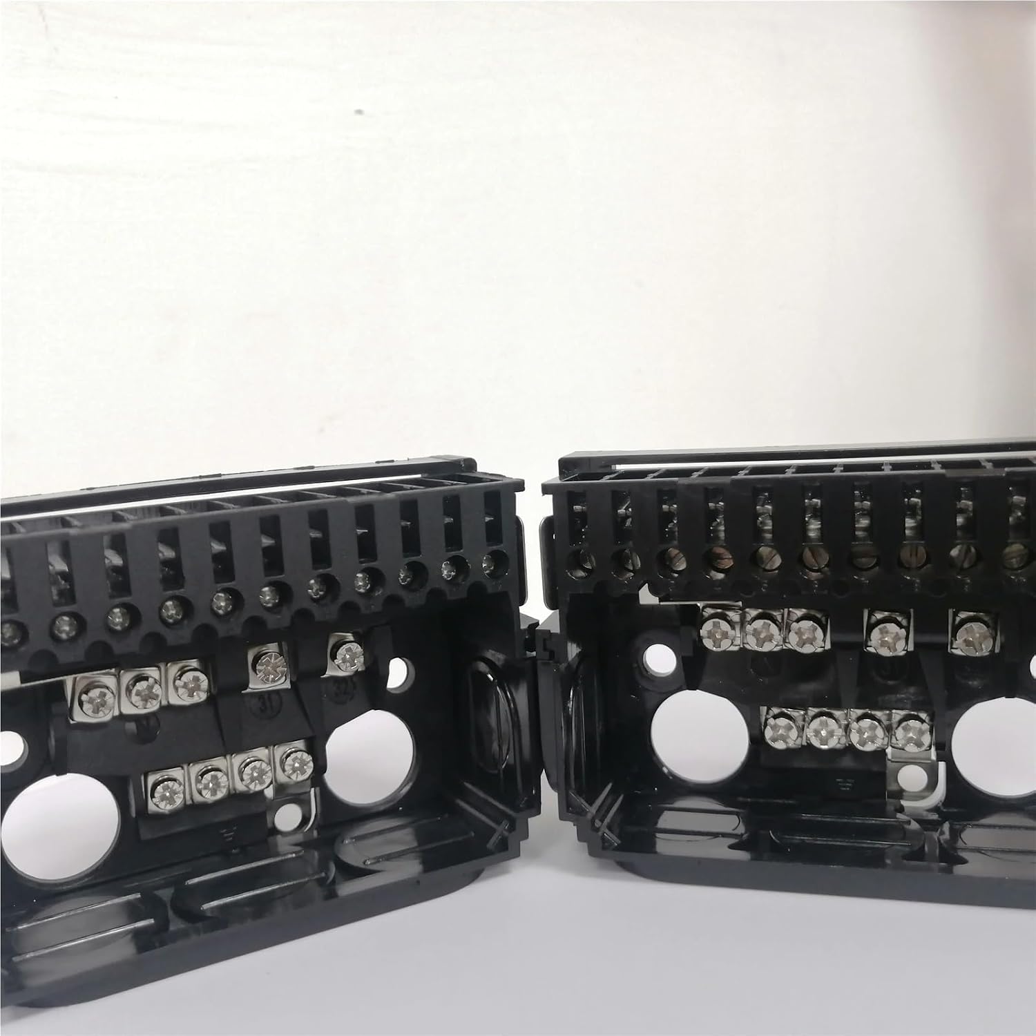 AGK11 Connection Accessories for small Burner Controls | Plug-in base for burner control | AGK11..., AGK65..., AGK66, AGK67...