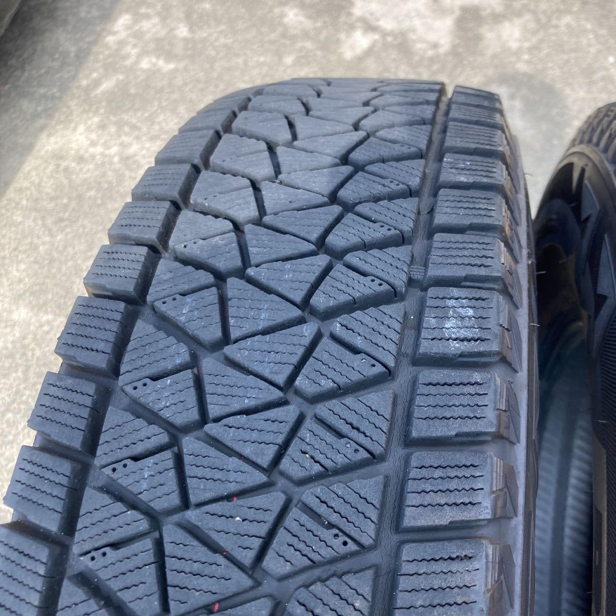BS BLIZZAK DM-V2 175/80R16 16インチ スタッドレス 4本 2017年製 バリ