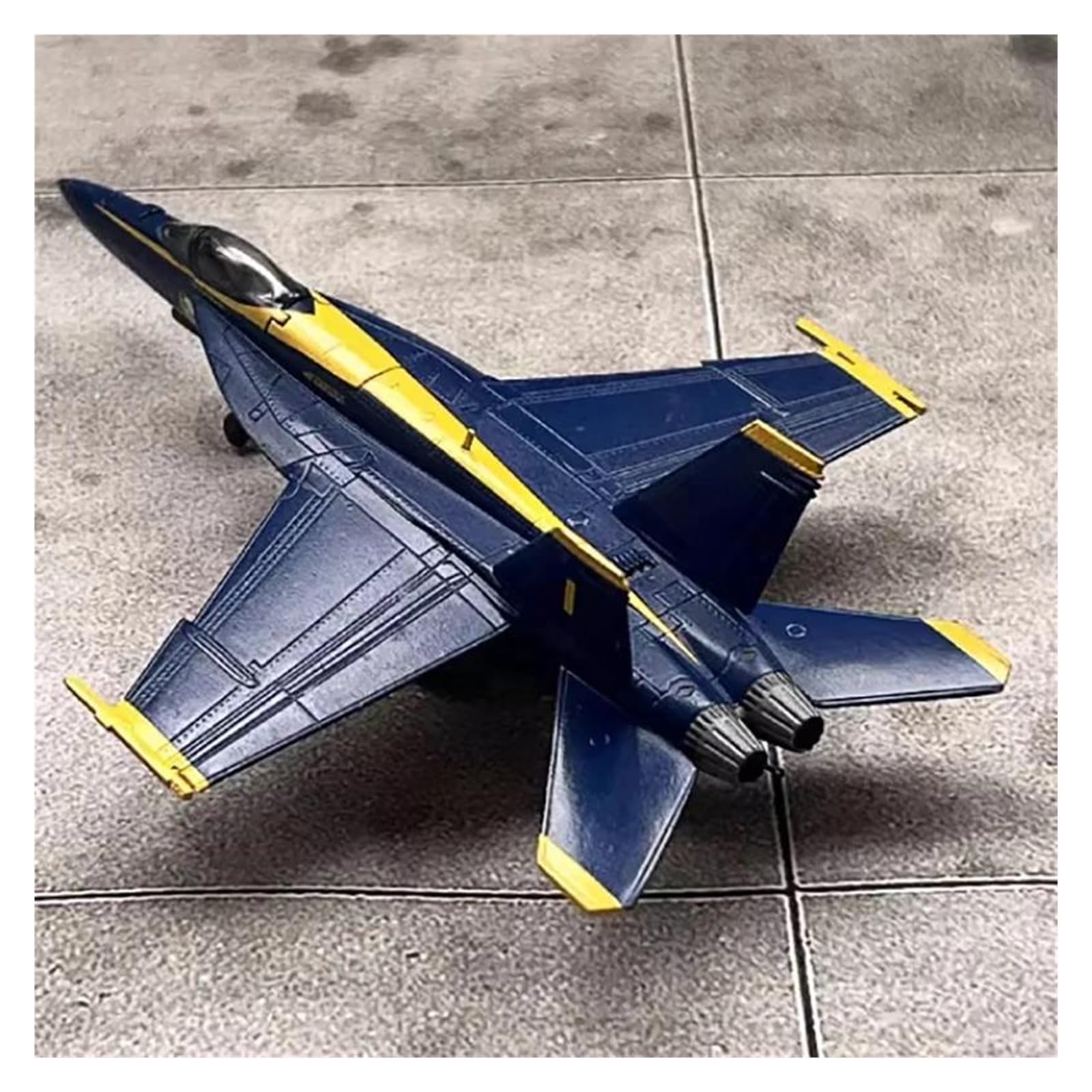 Amazon | 金属製飛行機模型 ダイキャスト 1:144スケール 海軍 F