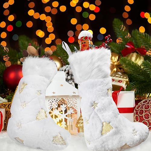 Miniatura 5 de DIYASY 4 medias blancas de Navidad, de 18 pulgadas, de piel sintética de felpa grande, con árbol de Navidad dorado, lentejuelas y purpurina para