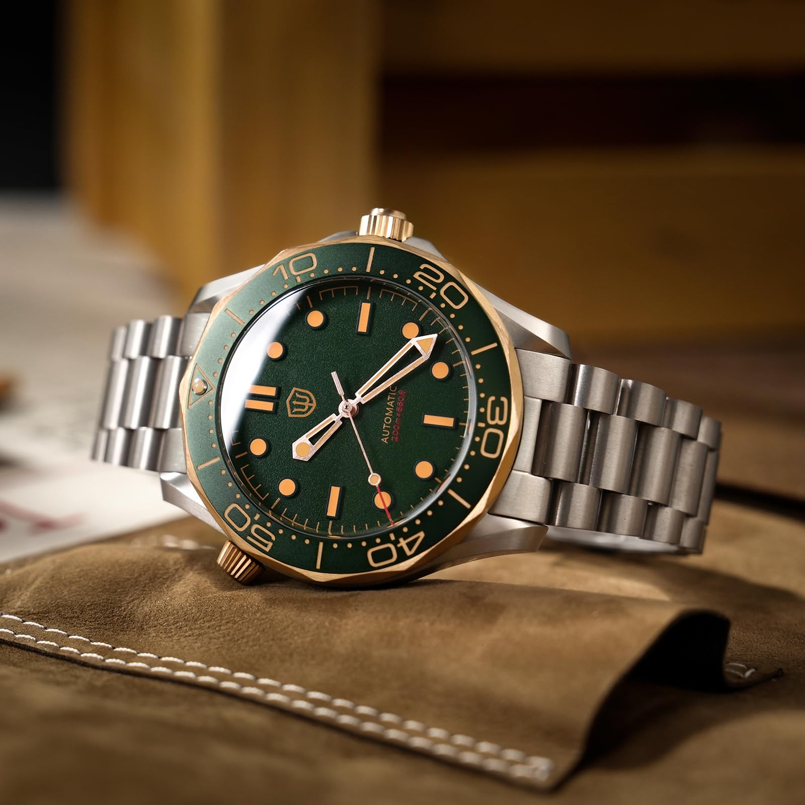 TACTICAL FROG Watchdives WD007 SL3001 - Reloj de buceo (42 mm, 200 m) | Caja de titanio de grado 2, cristal de zafiro abovedado, bisel de 120 clics y válvula de escape de helio