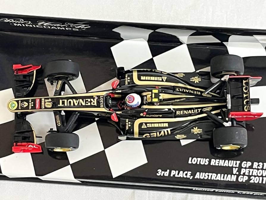 ミニチャンプス ヴィタリー・ペトロフ ロータス2011 直筆サイン