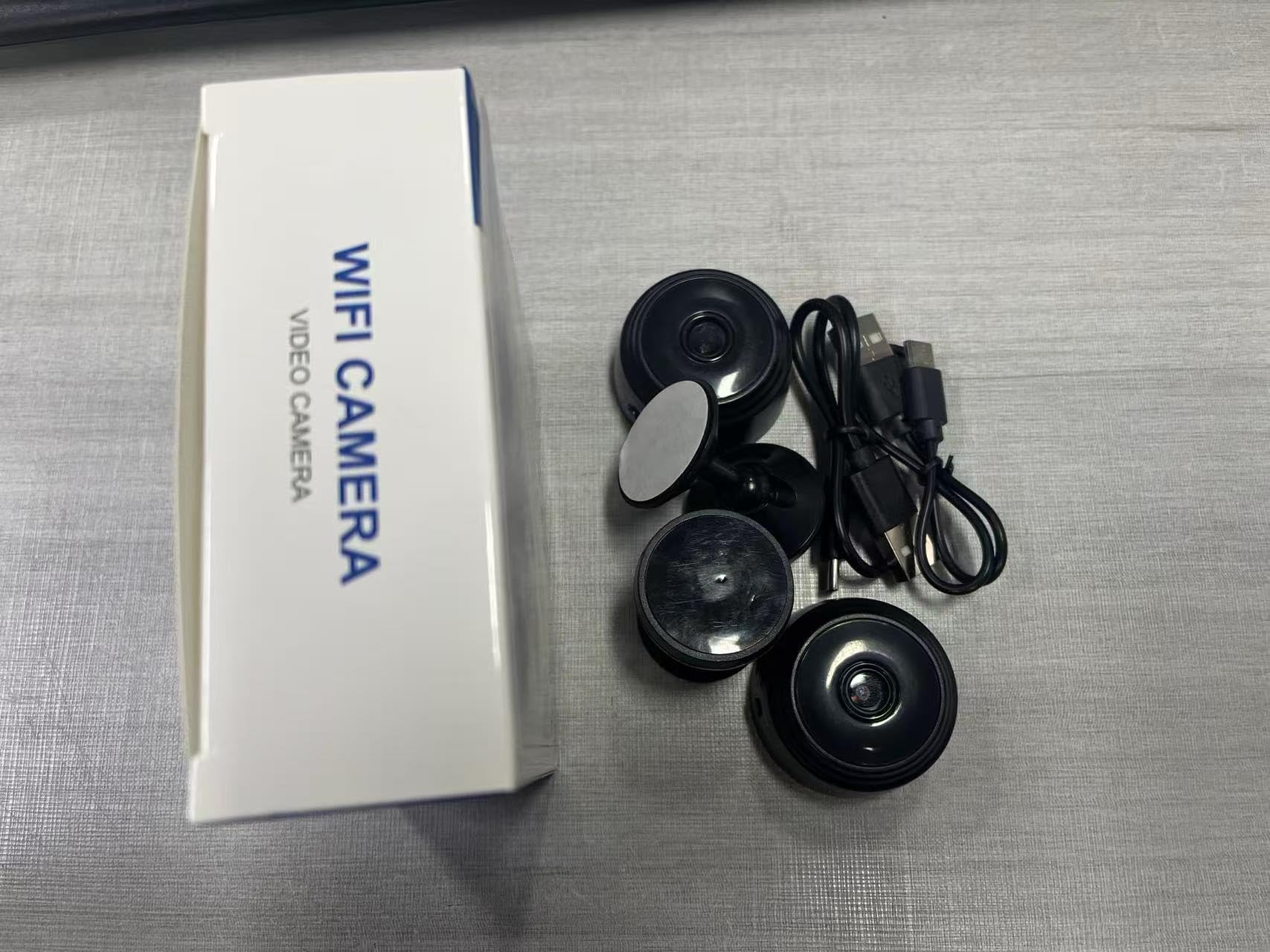 Mini Cámara de Seguridad WiFi, HD 1080P 2026 Mejorada Cámara Oculta para Uso Doméstico, Mini Camaras Espias con Visión Nocturna Interior/Exterior para Bebés, Mascotas L/X2 (Noir, 2 PCS Mini)