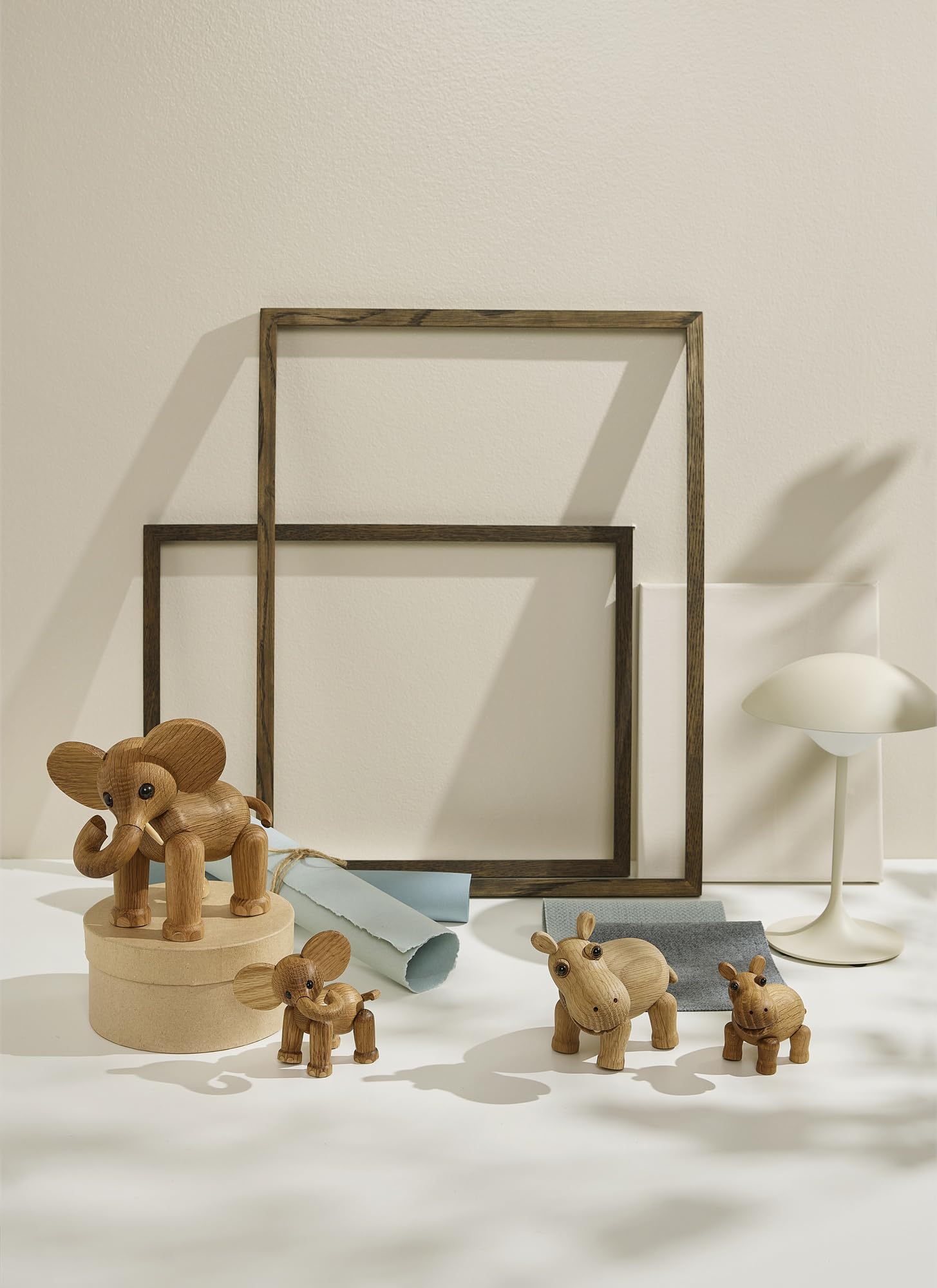 Spring Copenhagen Ella - Elegante Holzfigur | Holzfigur | 13 x 8 x 9 cm | Heimdekoration | Wohnzimmer & Kinderzimmer | Eichenholz (FSC) | Designer Kollektion | Design von Chresten Sommer