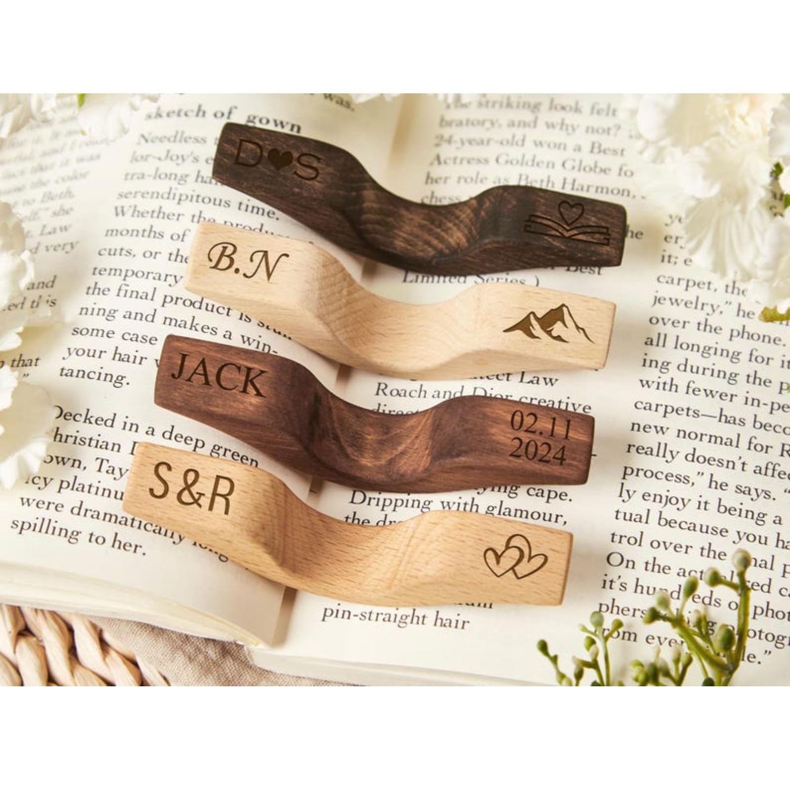 Personalized Book Page Holder,Thumb Page Holders for Reading,Wooden Page Spreader,Books Accessories,Book Lover Gifts,Anniversary Christmas Birthday Gift,Reader Gifts (Walnut)