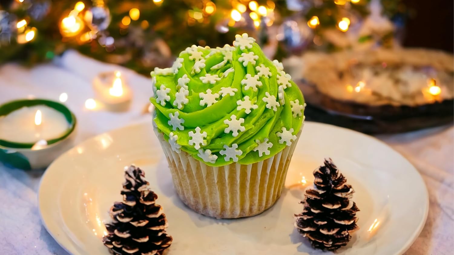 EDIBLE ACCENTS SNOWFLAKES - Gluten-free, Egg Free, Nuts Free, Kosher, Sprinkle Medley Mix, For Baking, Decorating, Cookies, Cupcakes, Cakes, Topping, Jimmies, Sugar Shapes - Image 4