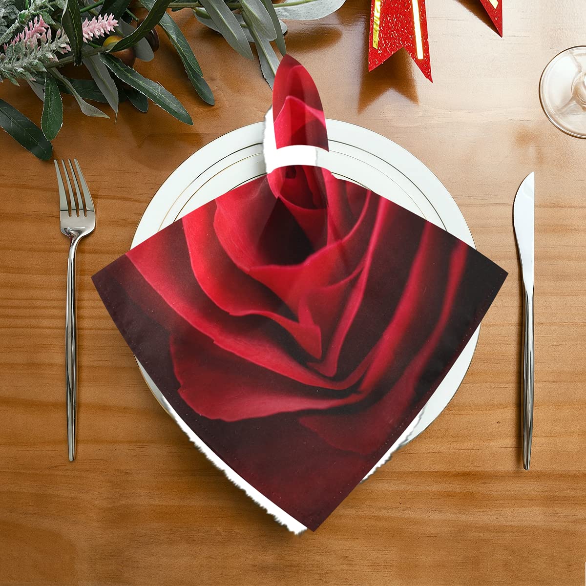 Valentine Red Rose Cloth Napkins Polyester Dinner Napkins Set of 6 Napkins Great for Dining Special Occasions Mother's Day Dinner Wedding Anniversary Parties