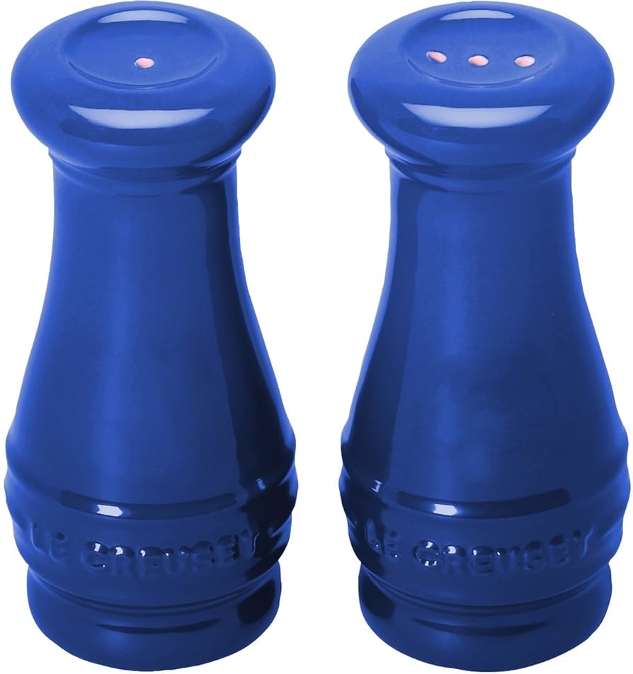 LE CREUSET Salt and Pepper Shakers 日本未発売 Amazon.com: Le Creuset Salt And Pepper Shaker Kit 110 Ml Red