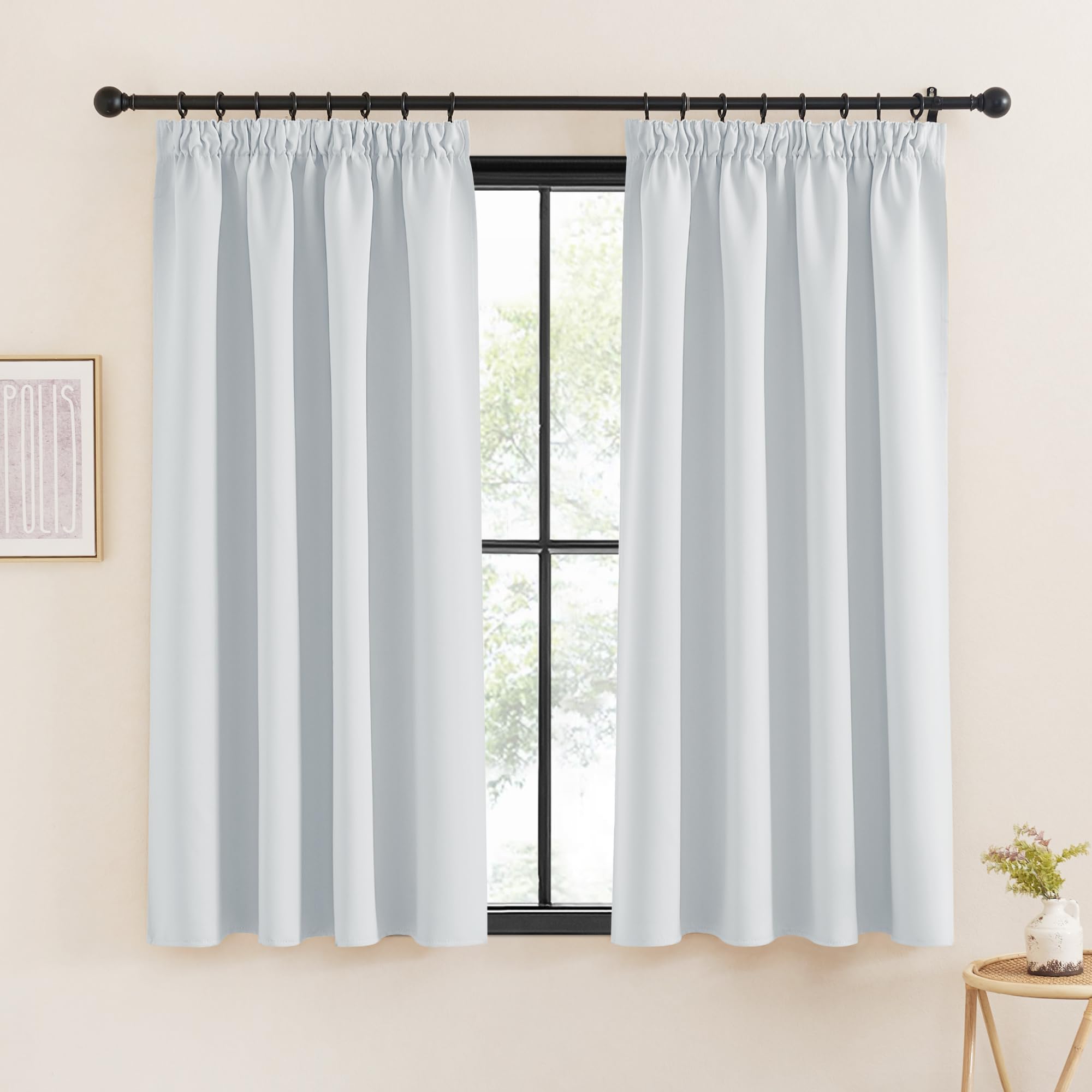 KGORGE Gardinen mit Kräuselband Kurz 2er Set 145 x 140 cm(HxB) Thermovorhang Hitzeschutz Verdunklungsvorhänge Schlafzimmer Thermo Vorhänge Grauweiß