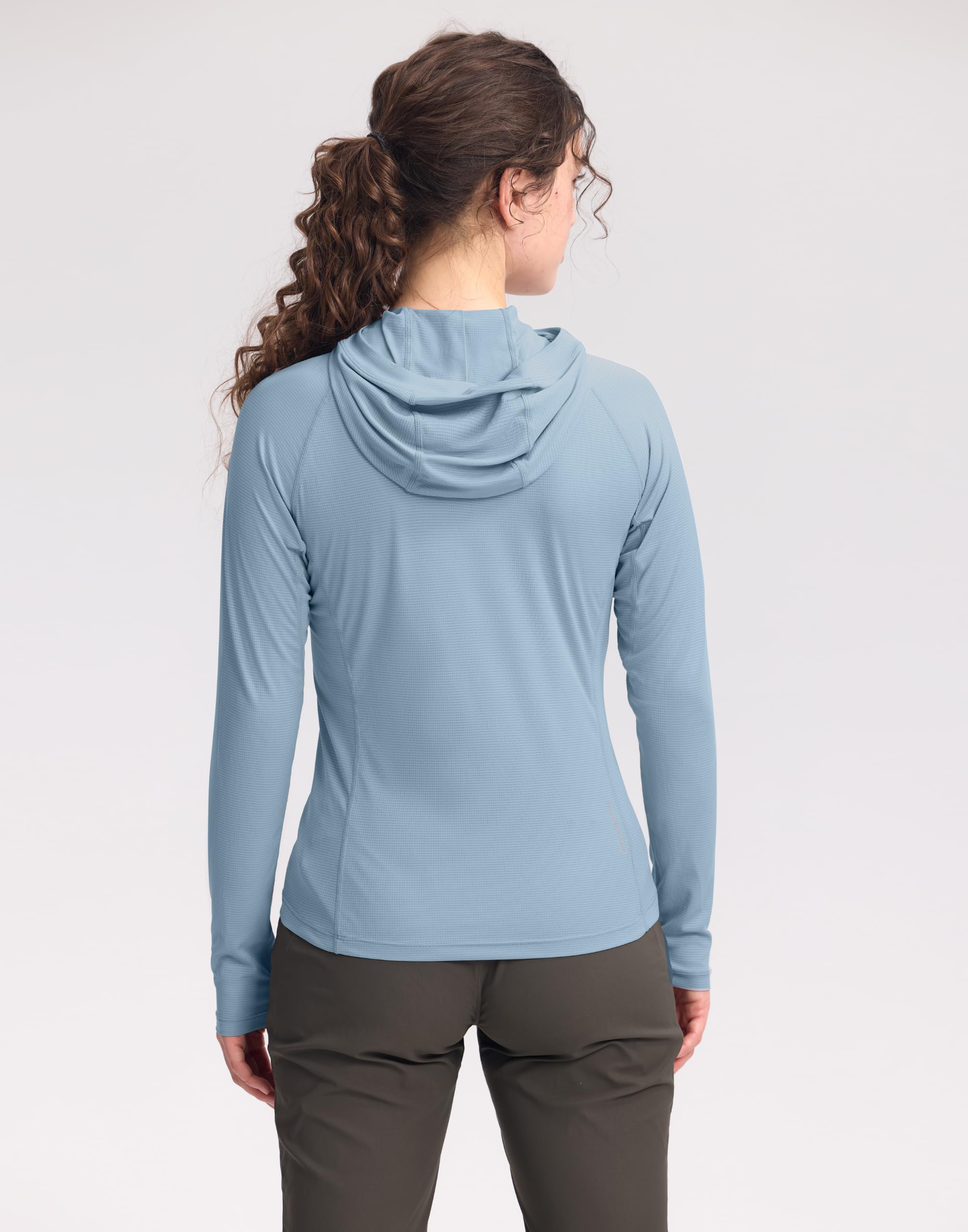 Pioneer Camp Damen Wandershirt mit Kapuze, Ultraleichtes Funktionsshirt (90g), Schnelltrocknend & Atmungsaktiv, UPF23+ Langarm UV-Shirt mit Daumenlöchern, für Trekking Wandern Camping Laufen