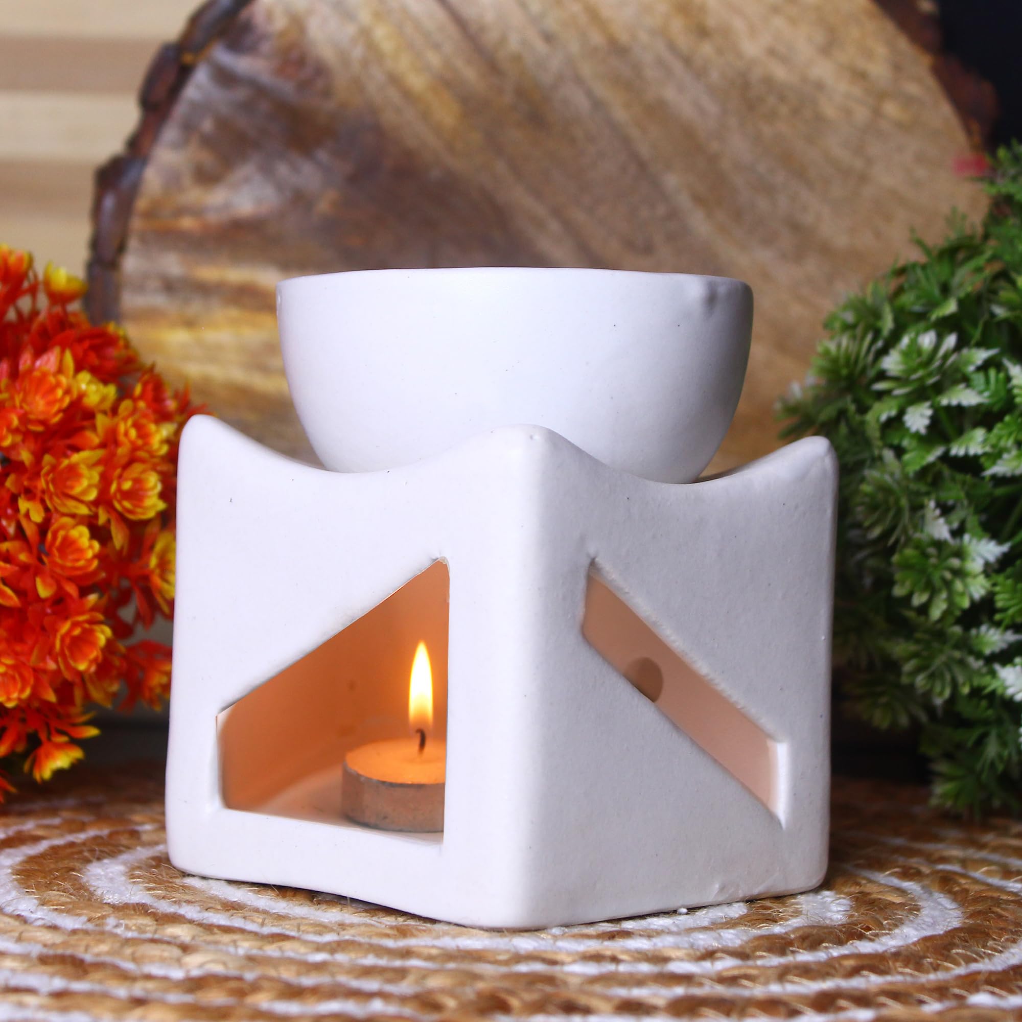 EYUVAA LABEL Ceramic Tealight Candle Holder Oil Burner, Aromatherapy Aroma Oil Diffuser for Home with 2 Tealights, Essential Oil or Wax Melts Burner (White)
