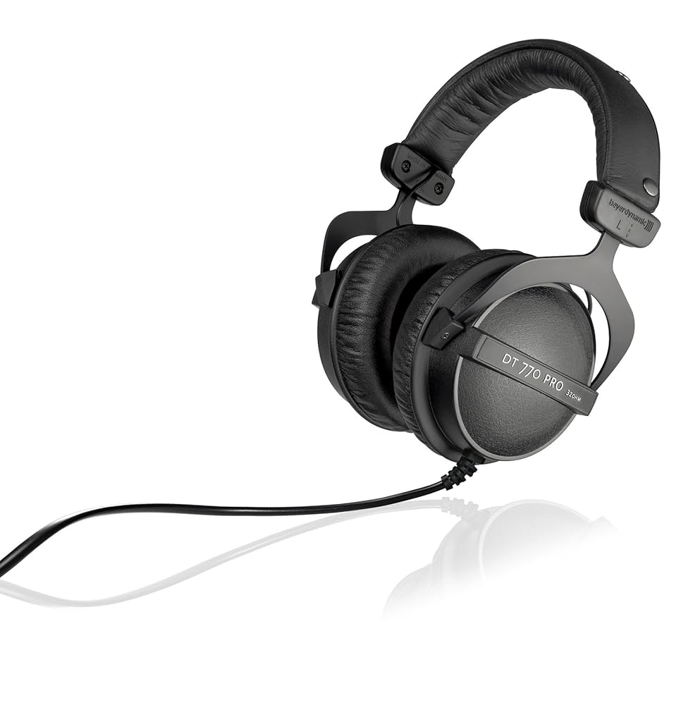 Amazon.com: beyerdynamic DT 770 PRO 32 Ohm Over-Ear