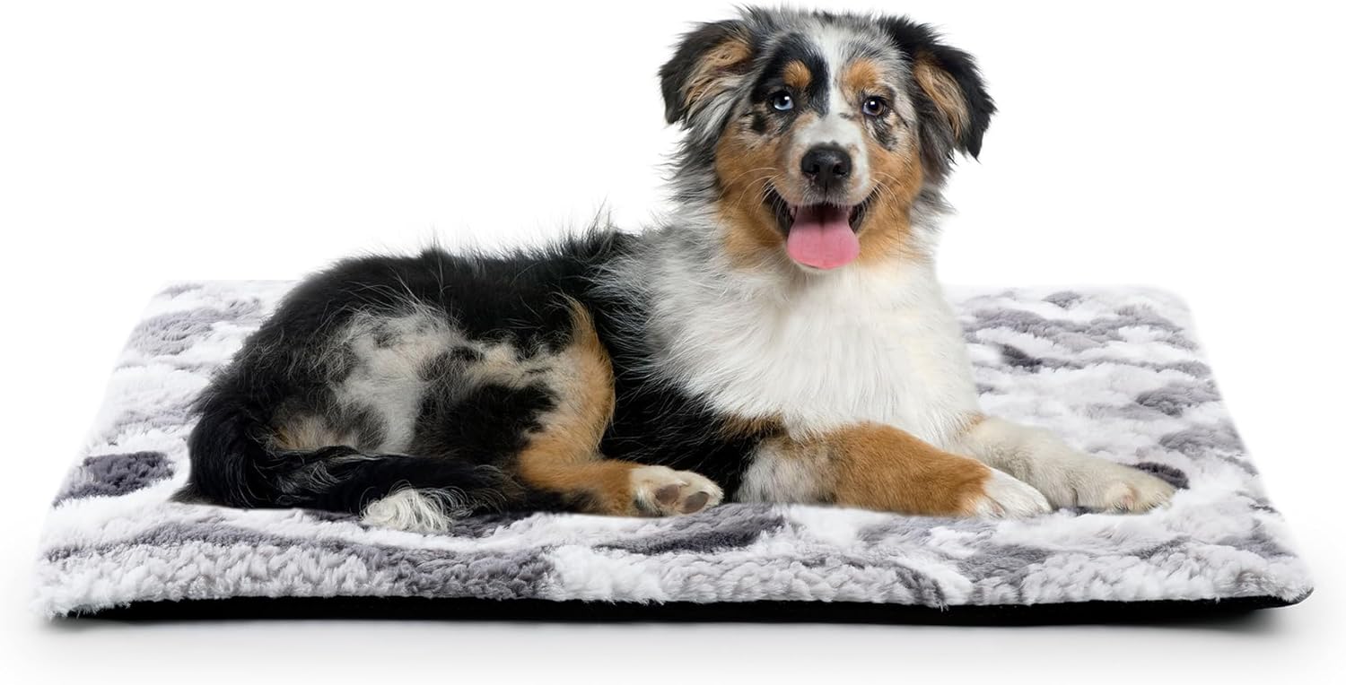 Petace Dog Self-heating Pad 75 x 50 cm, Pet Self-warming Bed Mat, Cordless Thermal Bed for Kittens & Small Puppy, Self-heated Dog Blanket Machine Washable, Gray