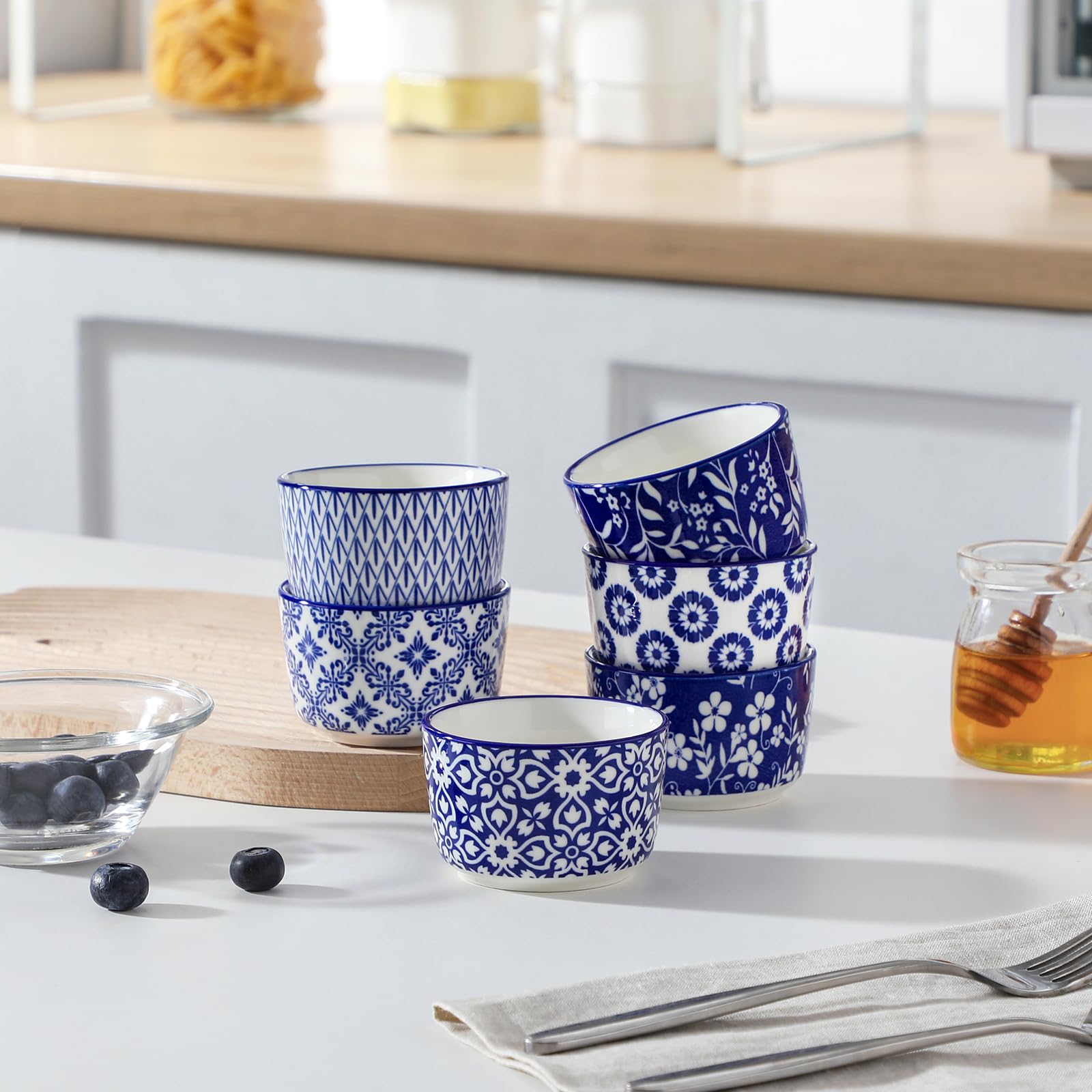 vancasso Ramequins Lot, 6 X 120 ML Ramequins et Moules à Soufflés en Porcelaine Bleu et Blanc, Ramequin Creme Brulee pour Muffin et Gâteau, Ramequin Pour à Crème, Sauce - Ø8 CM - Style Chinois
