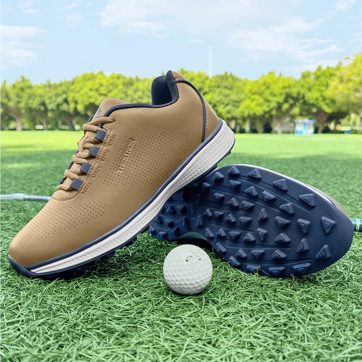 Zapatos de Golf para Hombre Impermeables y Confortables Sin Clavos Zapatillas De Deporte Entrenamiento De Golf Transpirables Y Clásicas