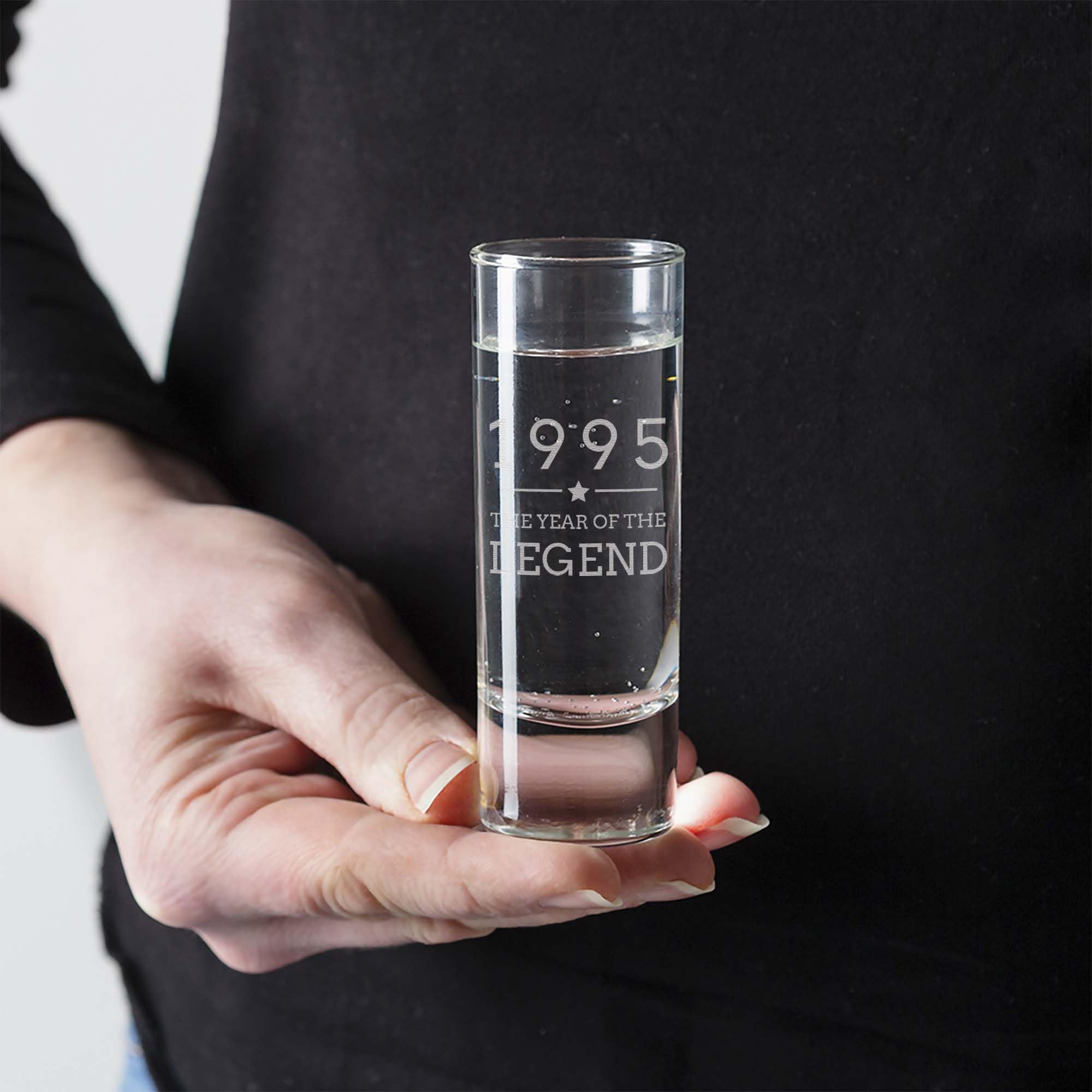 Dust and Things Bicchiere da liquore alto con incisione, design Anno della leggenda del 1995, regalo per il 30° compleanno per uomo e lui, 56,7 g