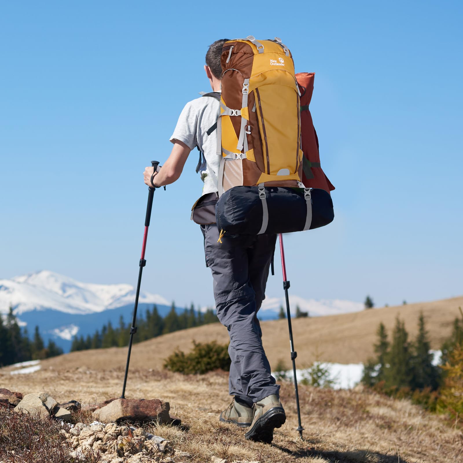 75L Grand Mochila Senderismo con Marco Interno, Mochila Montaña Acampada con Soporte de Aluminio Desmontable, Mochila Viaje Impermeable para Trekkimg Excursiones, Amarillo