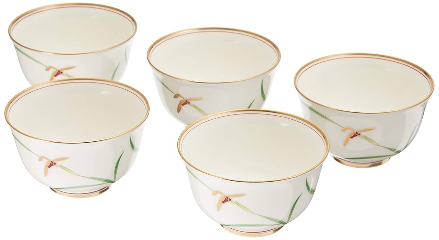 2185 香蘭社　ワインカップ1客　湯呑4客　金彩 2185 香蘭社 ワインカップ1客 湯呑4客 金彩 2185 香蘭社 ワイン