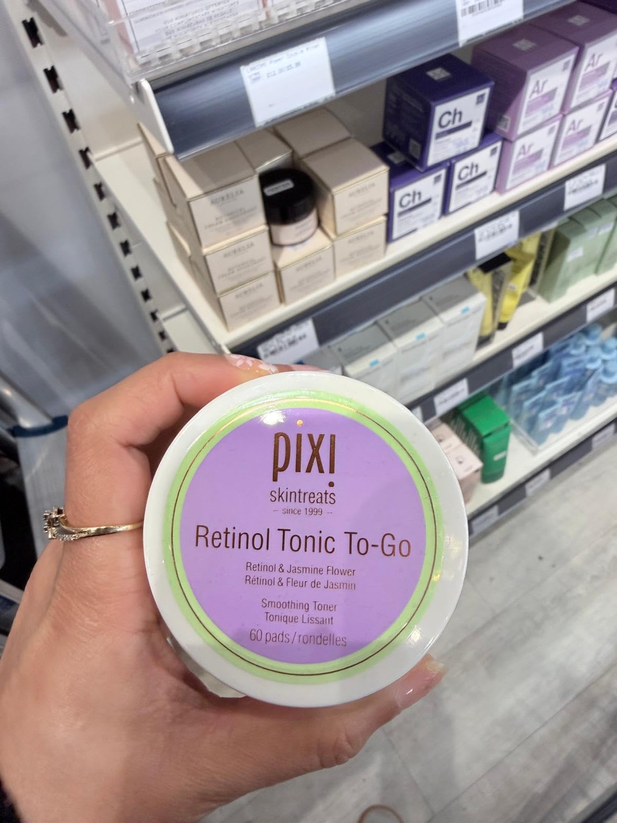 Pixi Vitamin-​C Tonic To-​Go, almohadillas blanqueadoras y tonificantes, contienen vitamina C y probióticos, mejoran el brillo de la piel, almohadillas de toner equilibradas para el uso diario sin