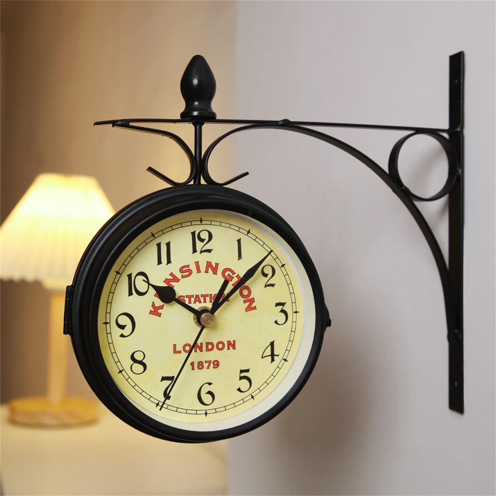 smashing Orologio da Esterno a Doppia Faccia | Orologio a Doppia Faccia Appeso - Semplice Stile Europeo, Orologio da Stazione a Due Facce di Facile Lettura per Giardino, Decorazioni per la casa