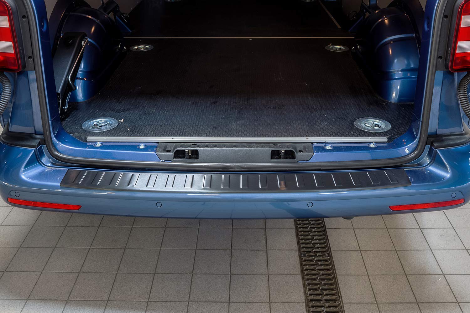 tuning-art L266 Protezione paraurti per Volkswagen T6 Multivan Caravelle Acciaio Inox Antracite