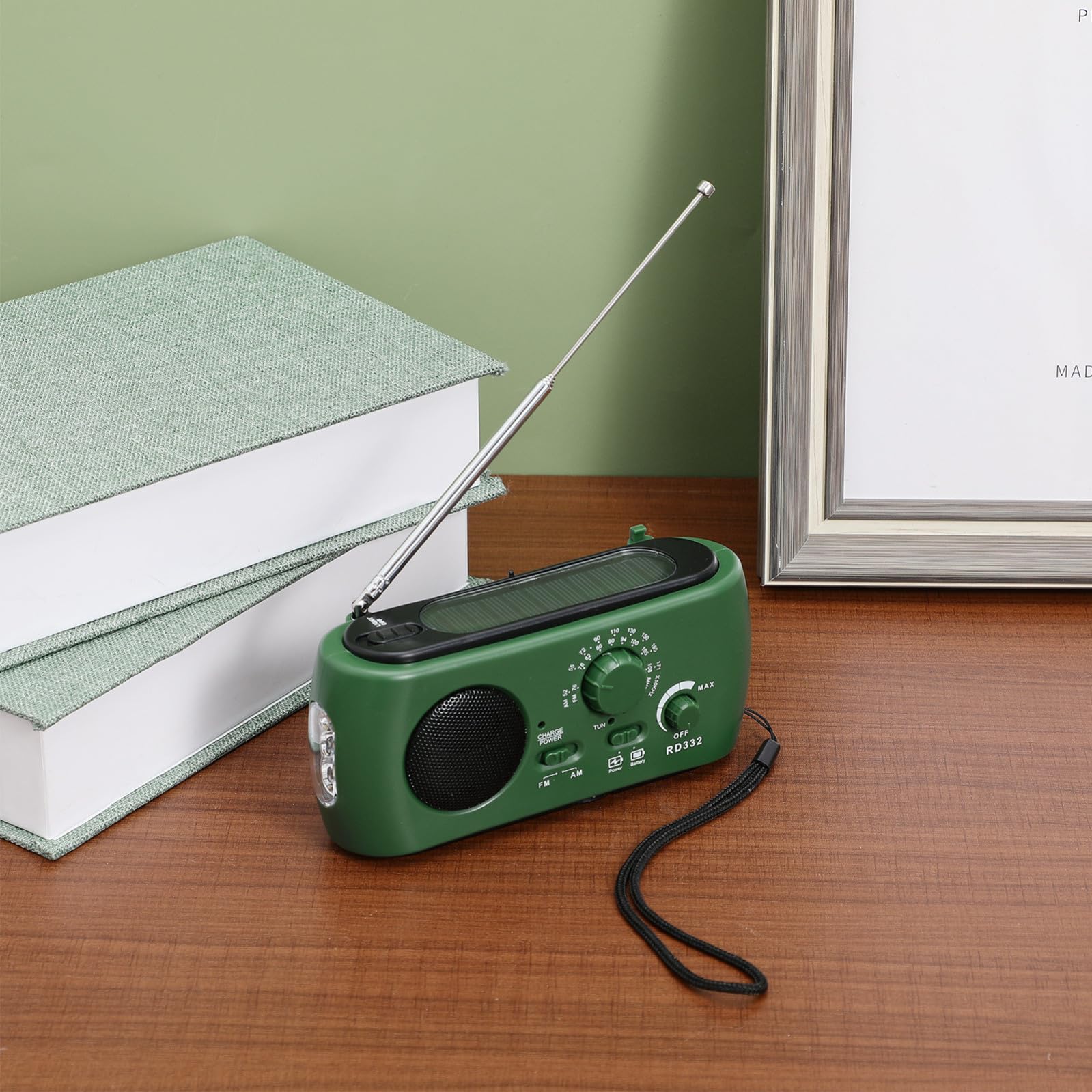 OSALADI Radio Solar con Manivela De Emergencia con Linterna Led Y Cargador De Teléfono Móvil