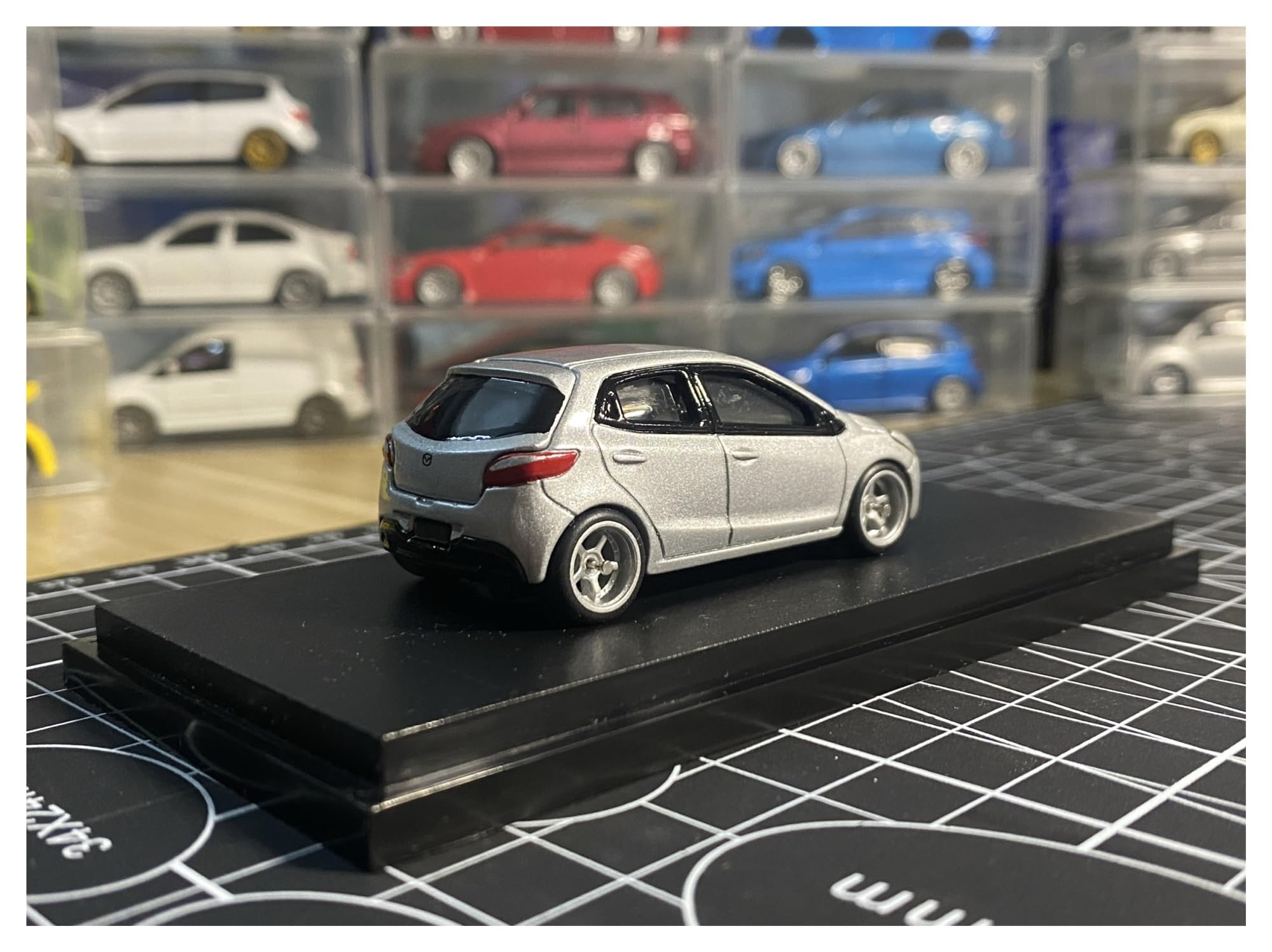 Auto In Miniatura Decorazione In Metallo Per Auto Giocattolo In Lega Pressofusa Della Serie Mazda 2 Da Collezione Scala 1 64 Per La Casa