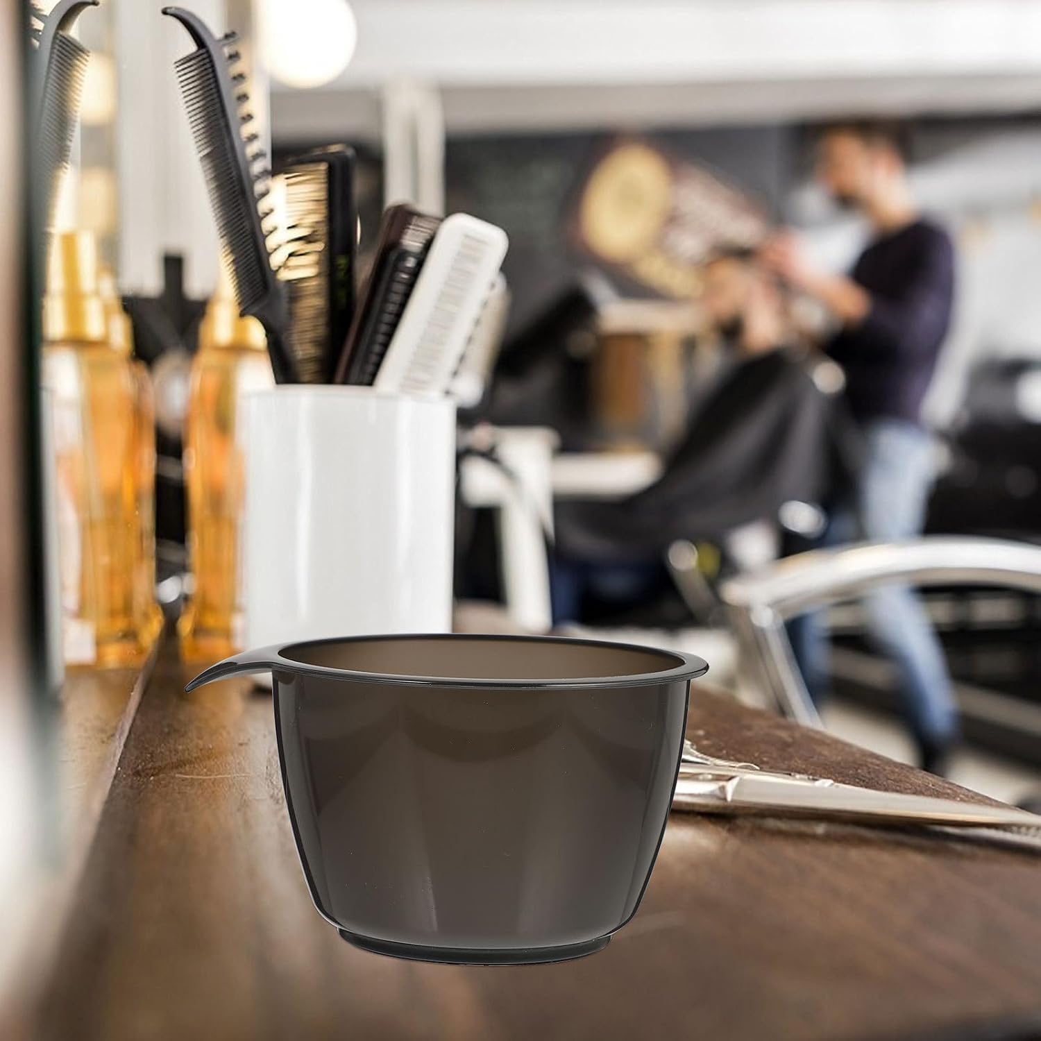 2pcs Plastic Hair Color Mixing Bowls Handle for Home and DIY Use, Coffee Color, Space Saving and Easy to Clean Hair Dye Bowls