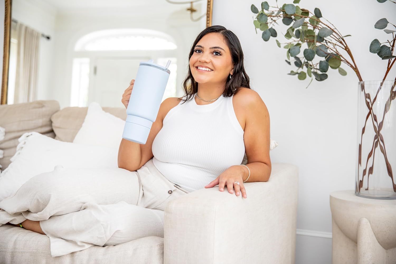 Ello Port 40oz Tumbler with Carry Loop & Integrated Handle, Vacuum Insulated Stainless Steel Reusable Water Bottle, Travel Mug with Leak Proof Lid & Straw for Iced Coffee & Tea, Halogen Blue - Image 2