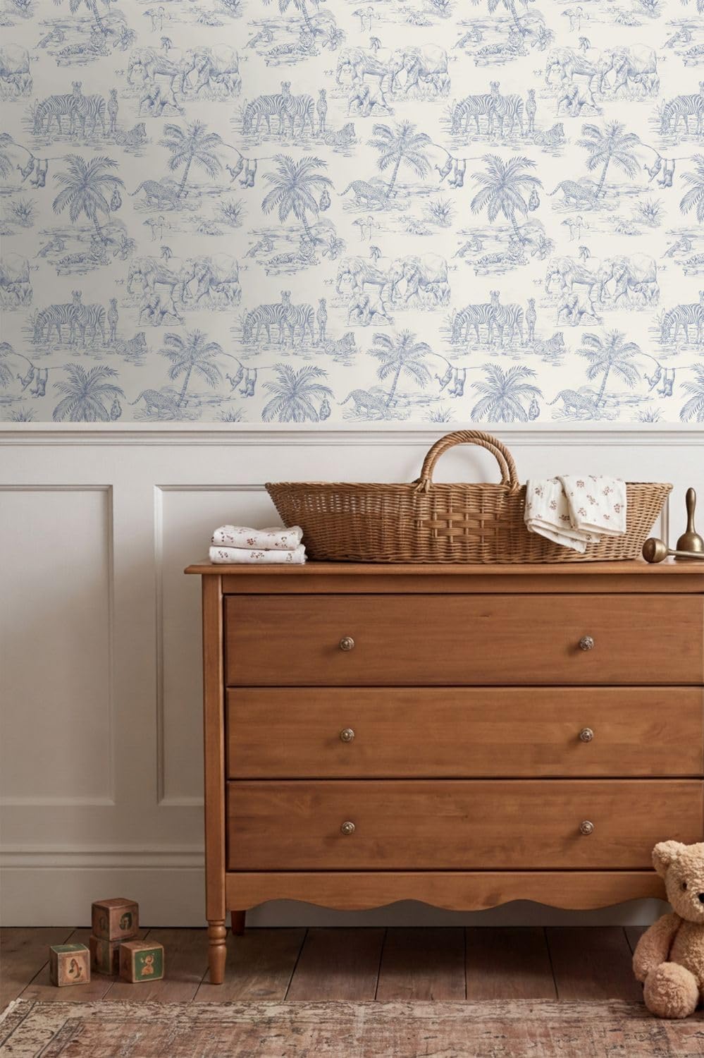 papier peint toile de jouy jungle bleu et blanc 0.53 x 10.05 m - ESTAhome