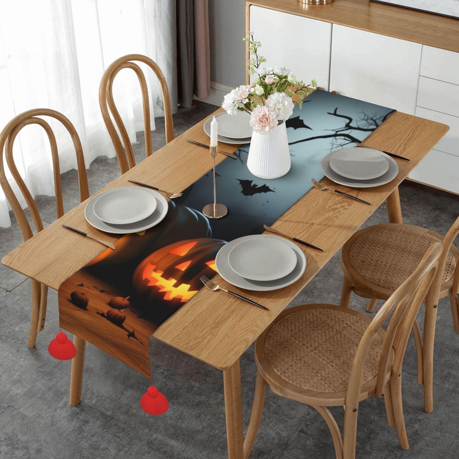 Chemin de table citrouille pour habiller facilement une table d'Halloween un peu vide