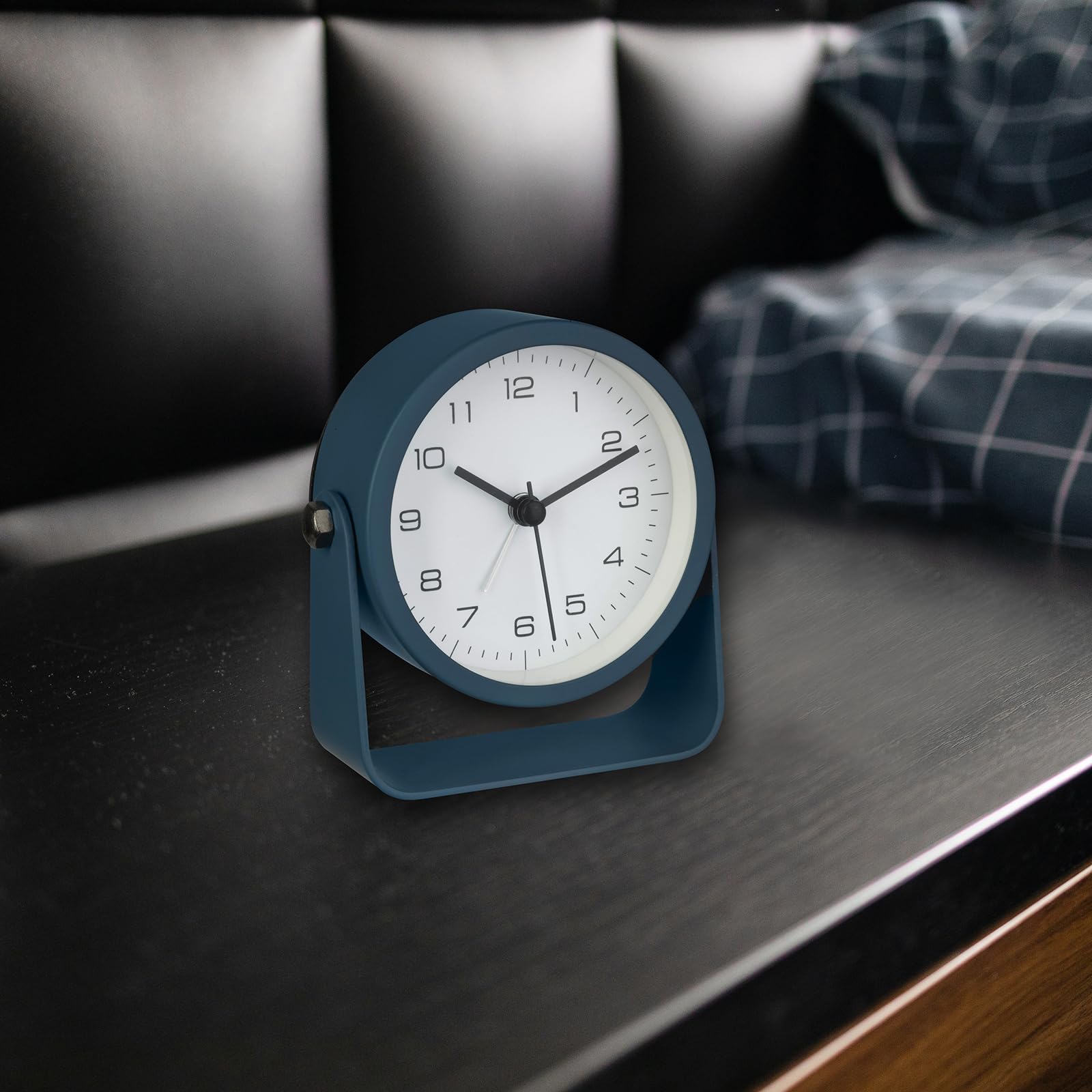 TFA Dostmann Despertador analógico diseño 60.1042.06, sin tictac, con retroiluminación, Reloj Despertador con luz, de Metal/Cristal, diseño Moderno, Color Azul